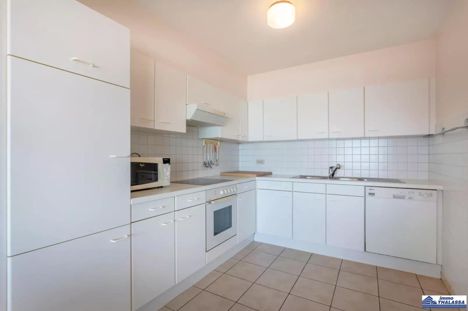 Quo Vadis 0501 + garage 83-Keuken
