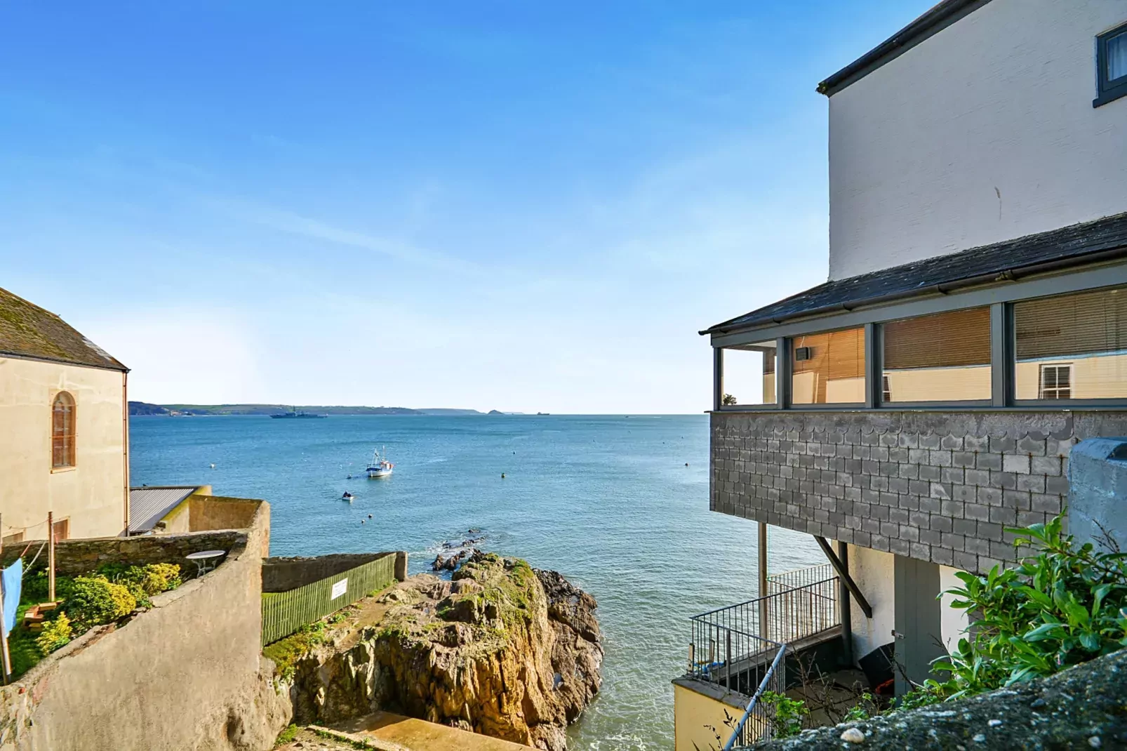 Nor Nour, Cawsand