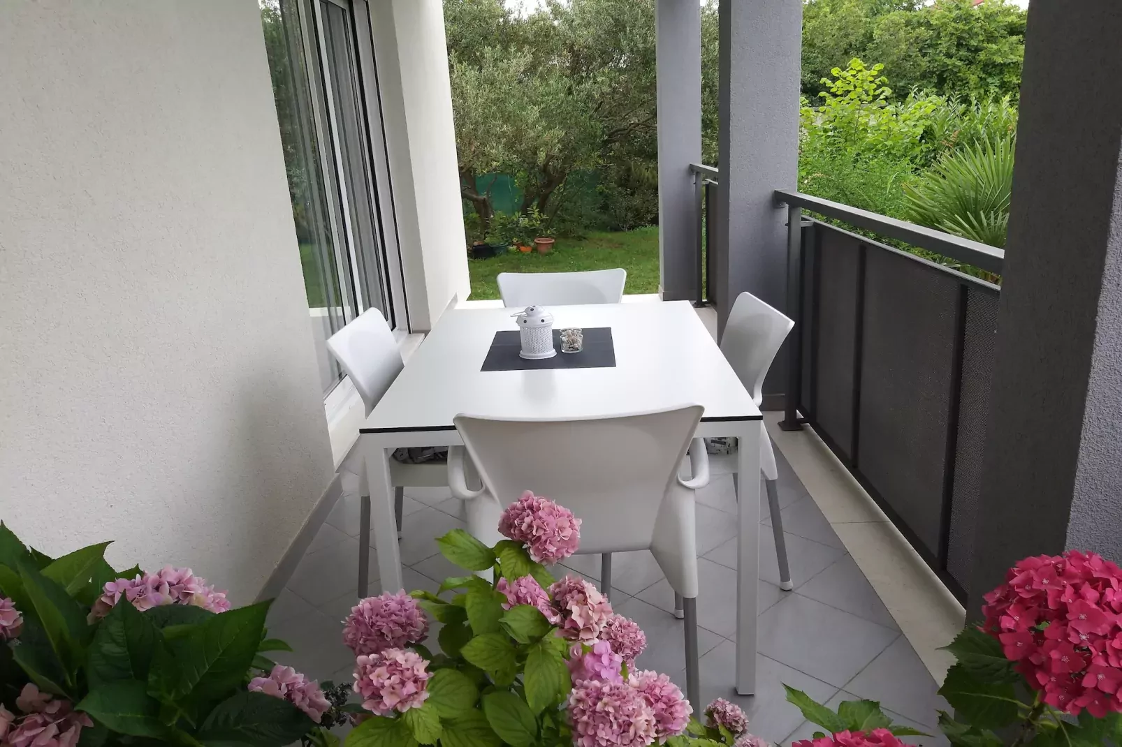 Enelani 2-Terrasbalkon