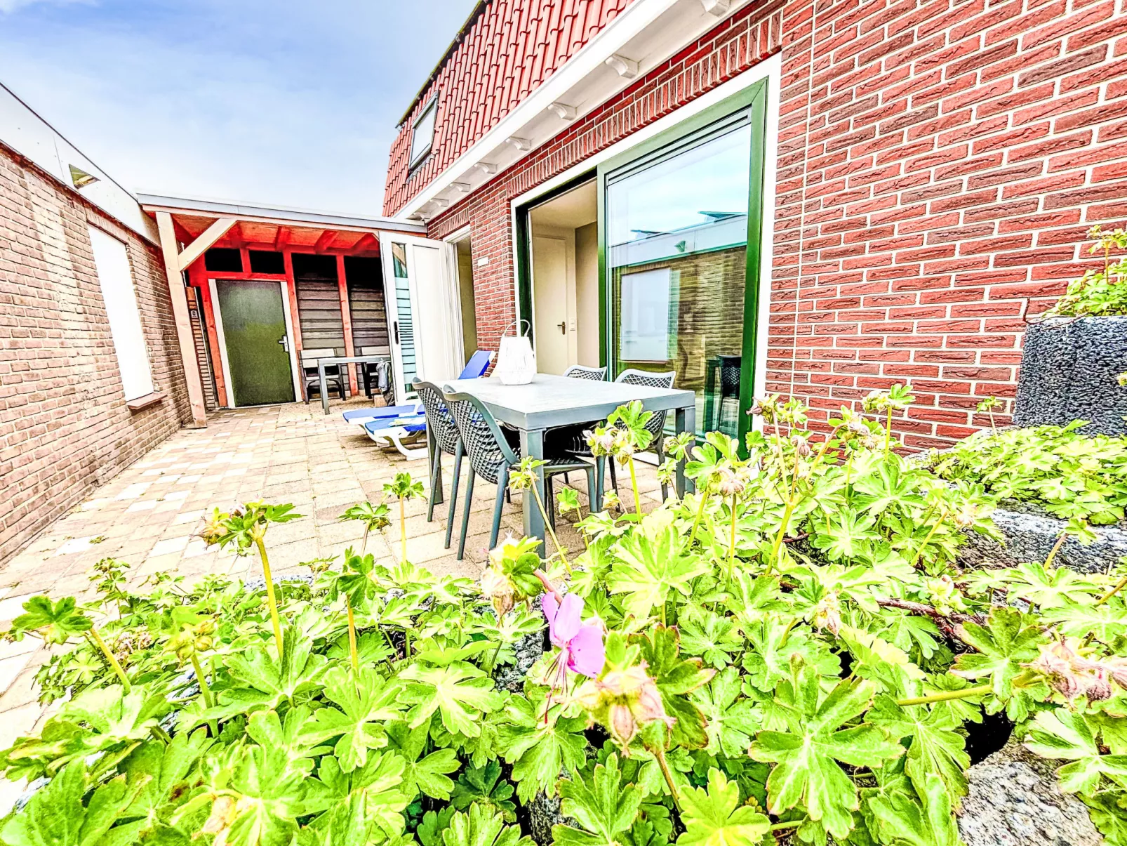 Beach House Westkapelle 103B-Buiten