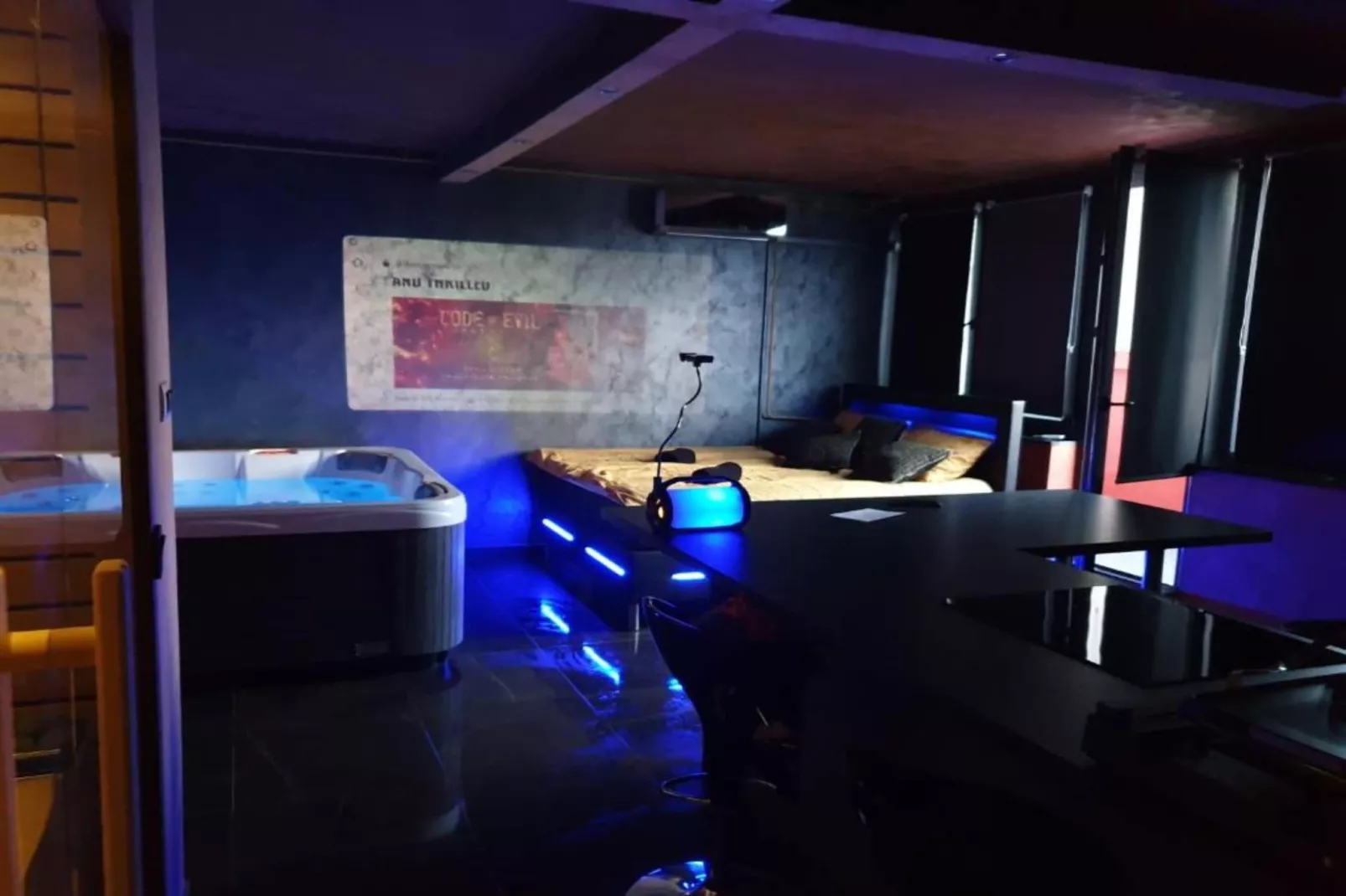 Apartment Tomislav Zagreb - One Bedroom Apartment with Private  Hot Tub-Slaapkamer