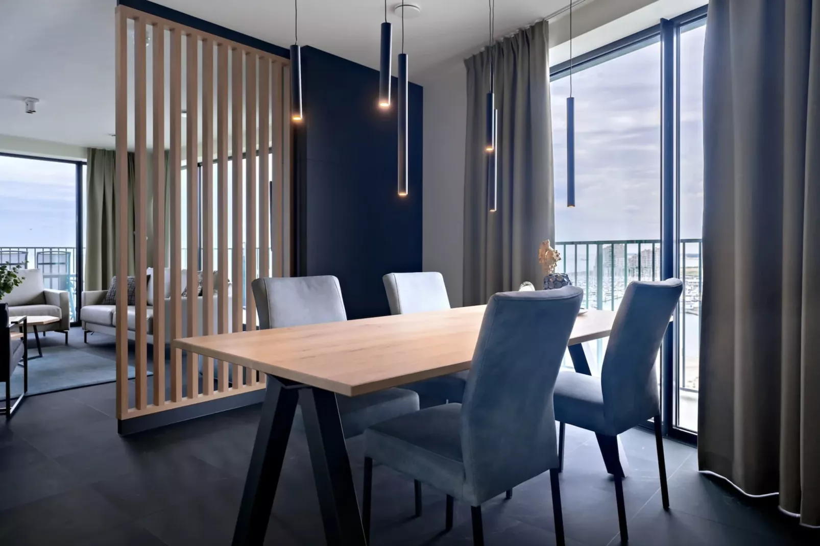 Breskens Apartments & Penthouses 11-Eetkamer