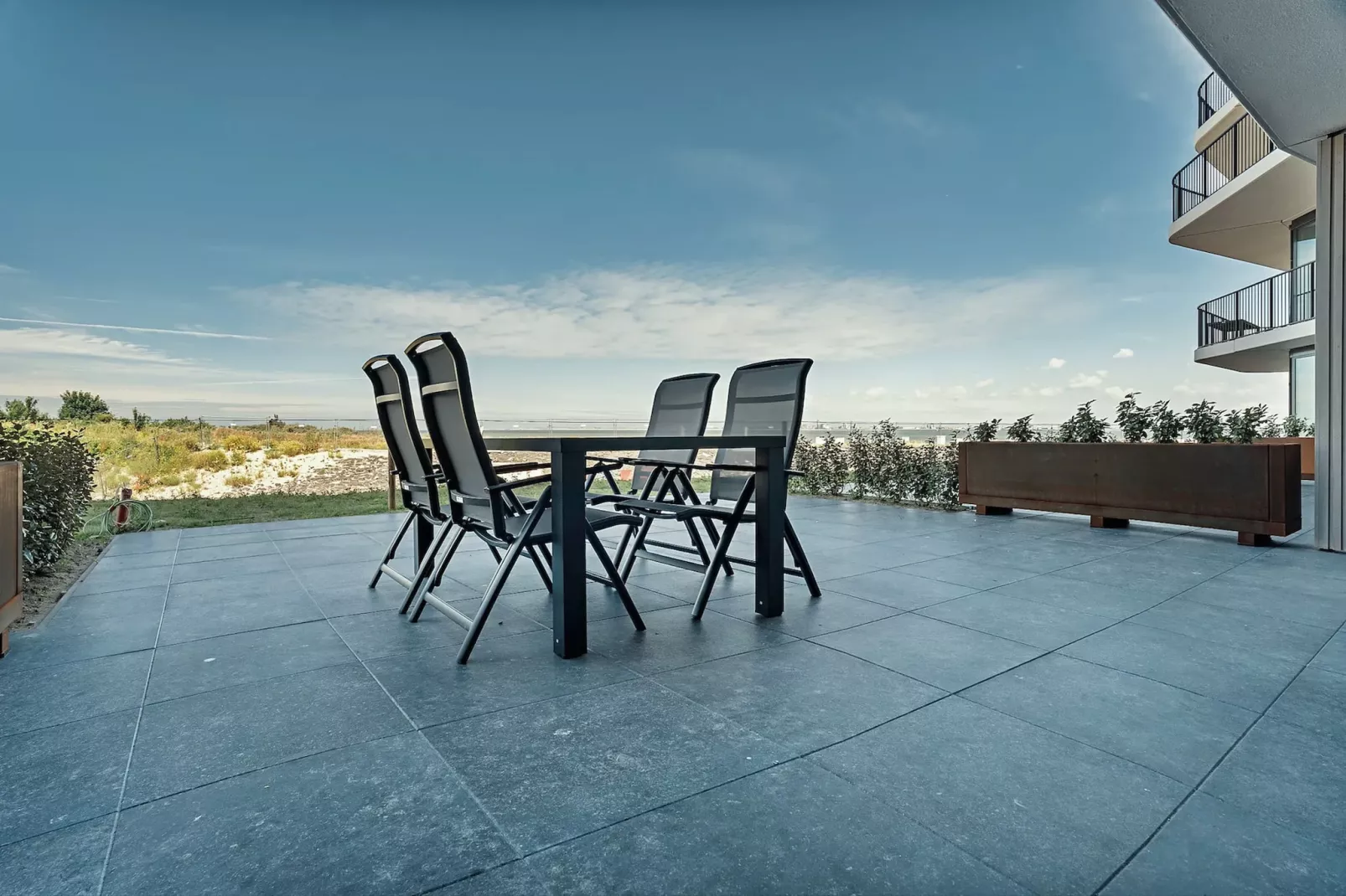 Breskens Apartments & Penthouses 3-Buitenkant zomer