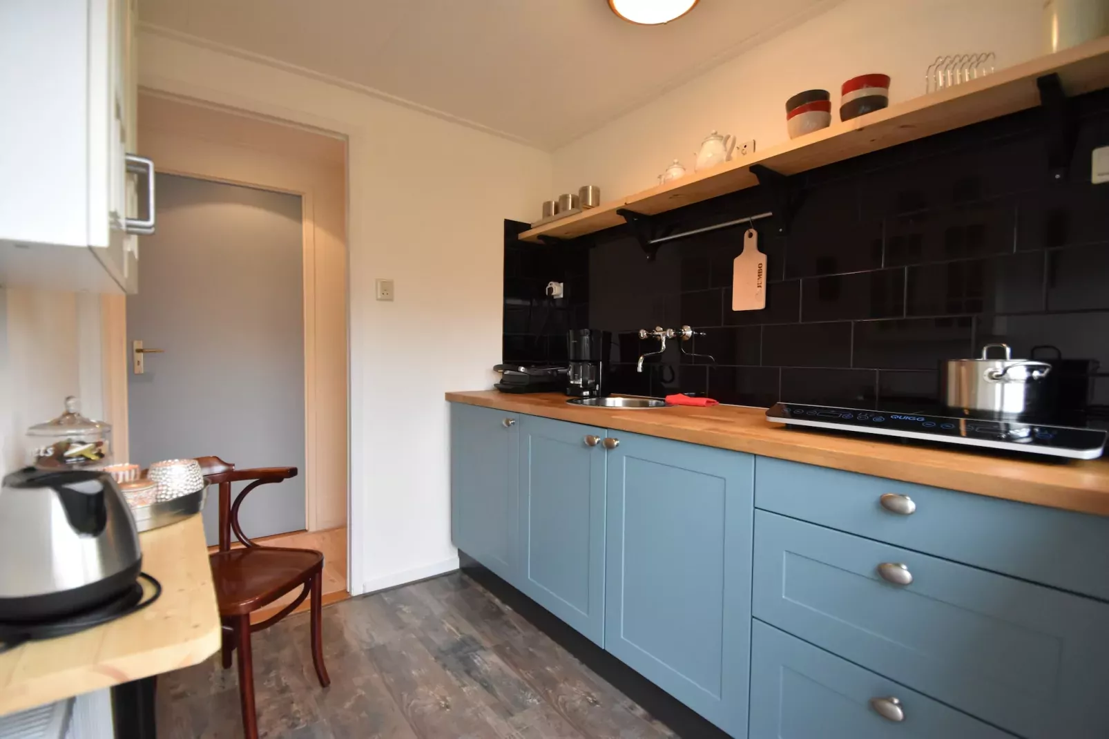 Logies Paal 4 Giethoorn-Keuken