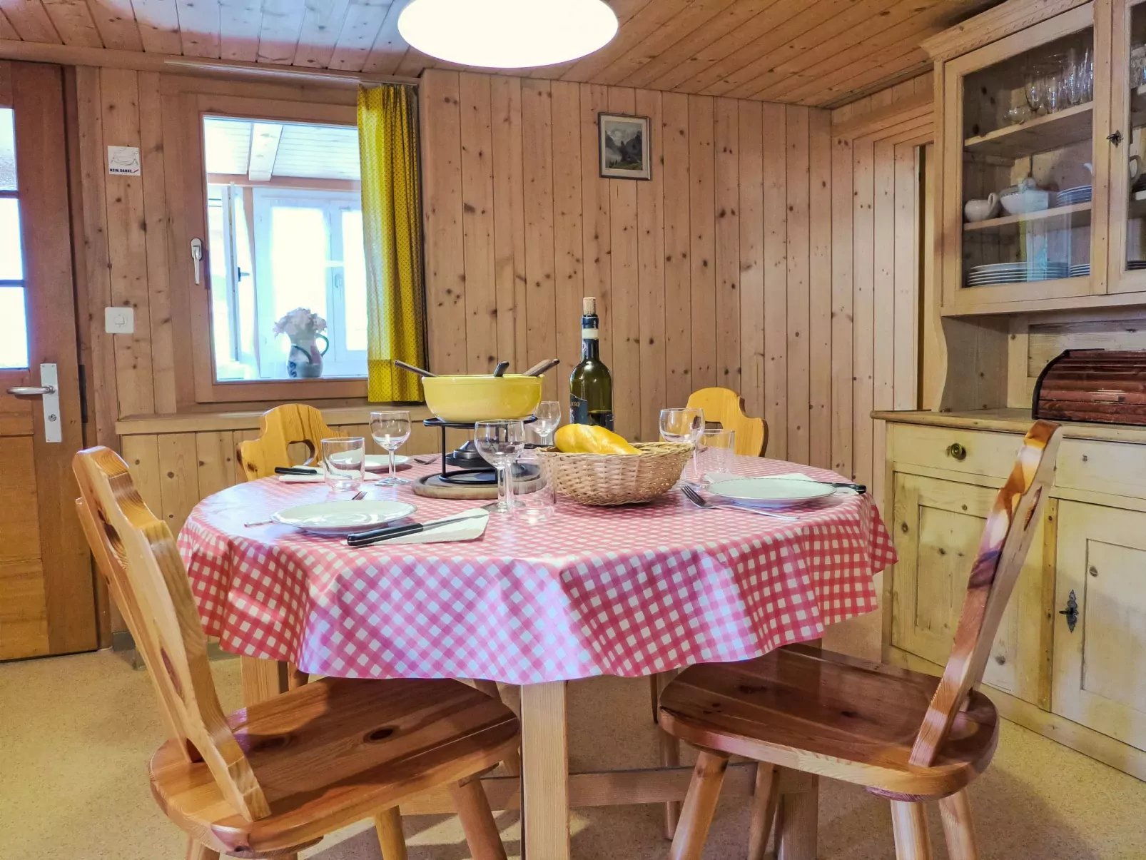 Chalet Esther-Binnen