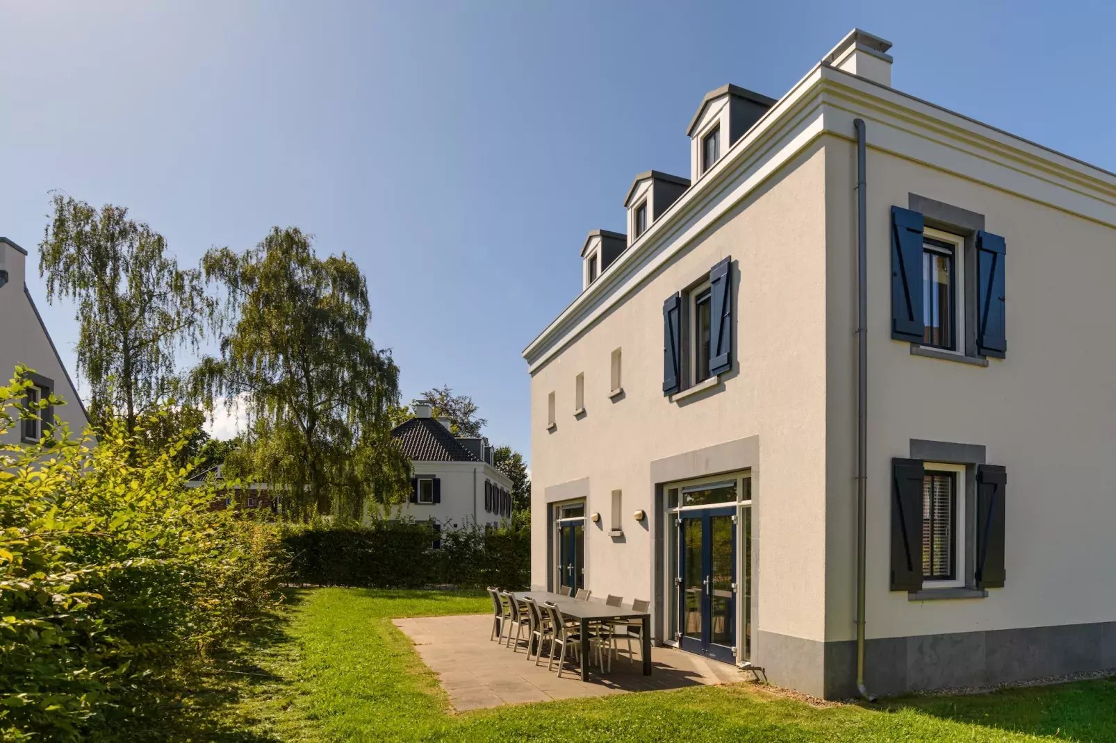 Resort Maastricht 4 - Buitenkant zomer