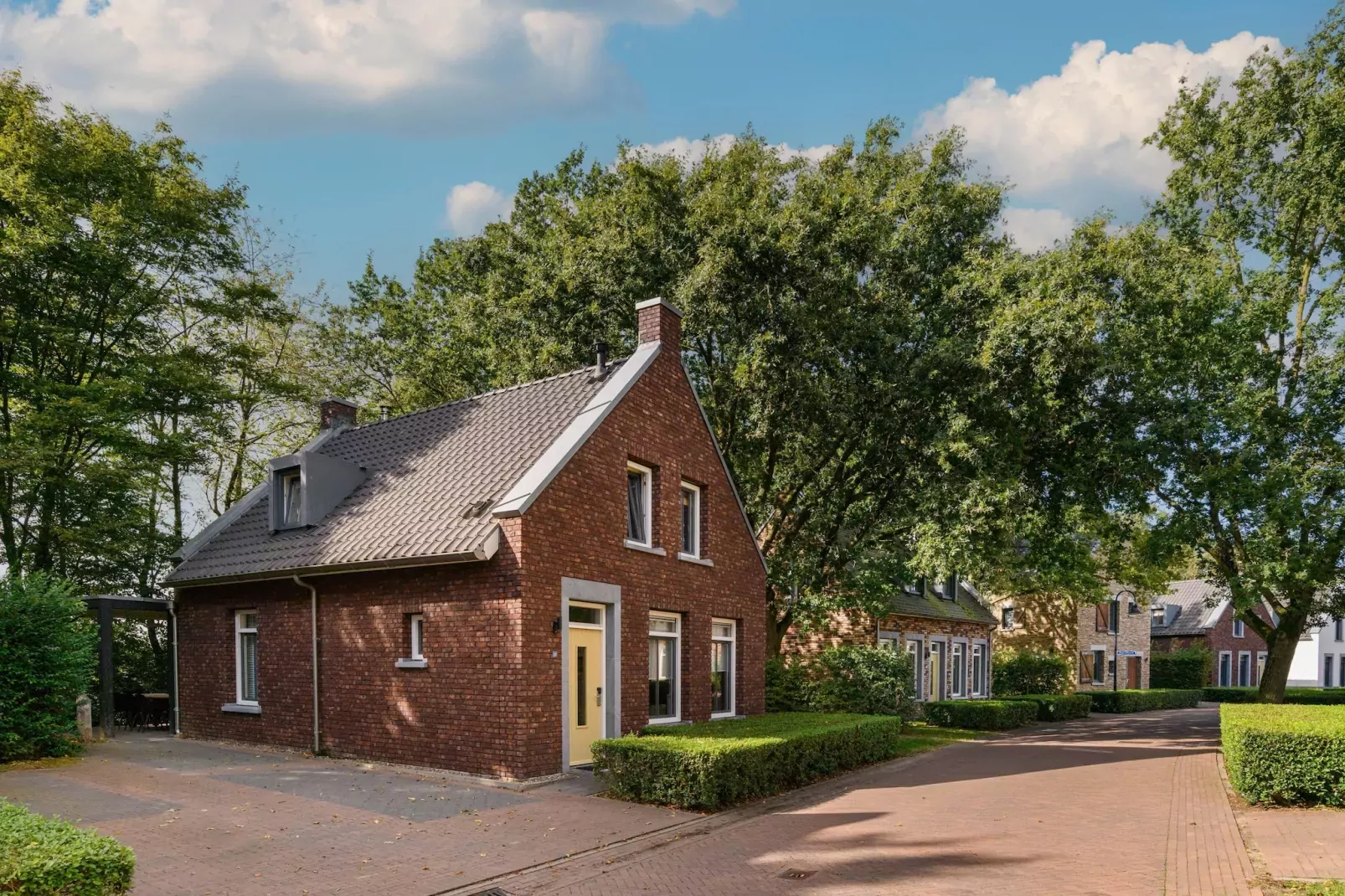 Resort Maastricht 41-Buitenkant zomer