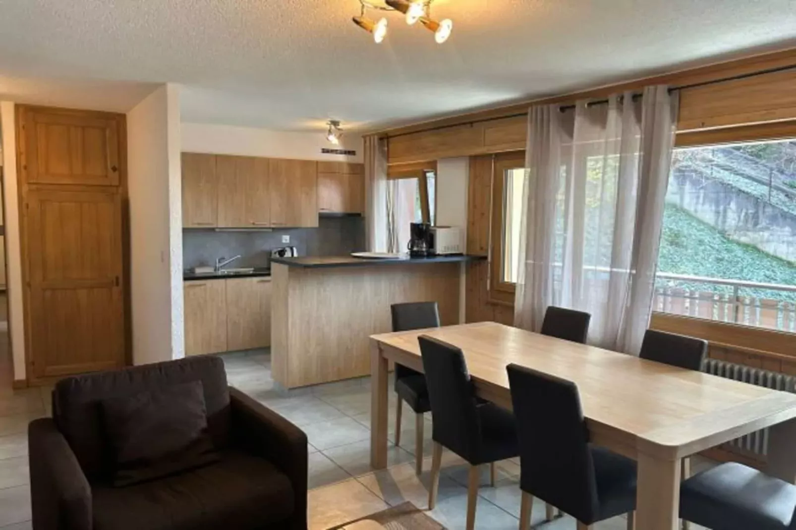 Magrappé M 440 - SKI LIFT apartment 7 pers-Eetkamer