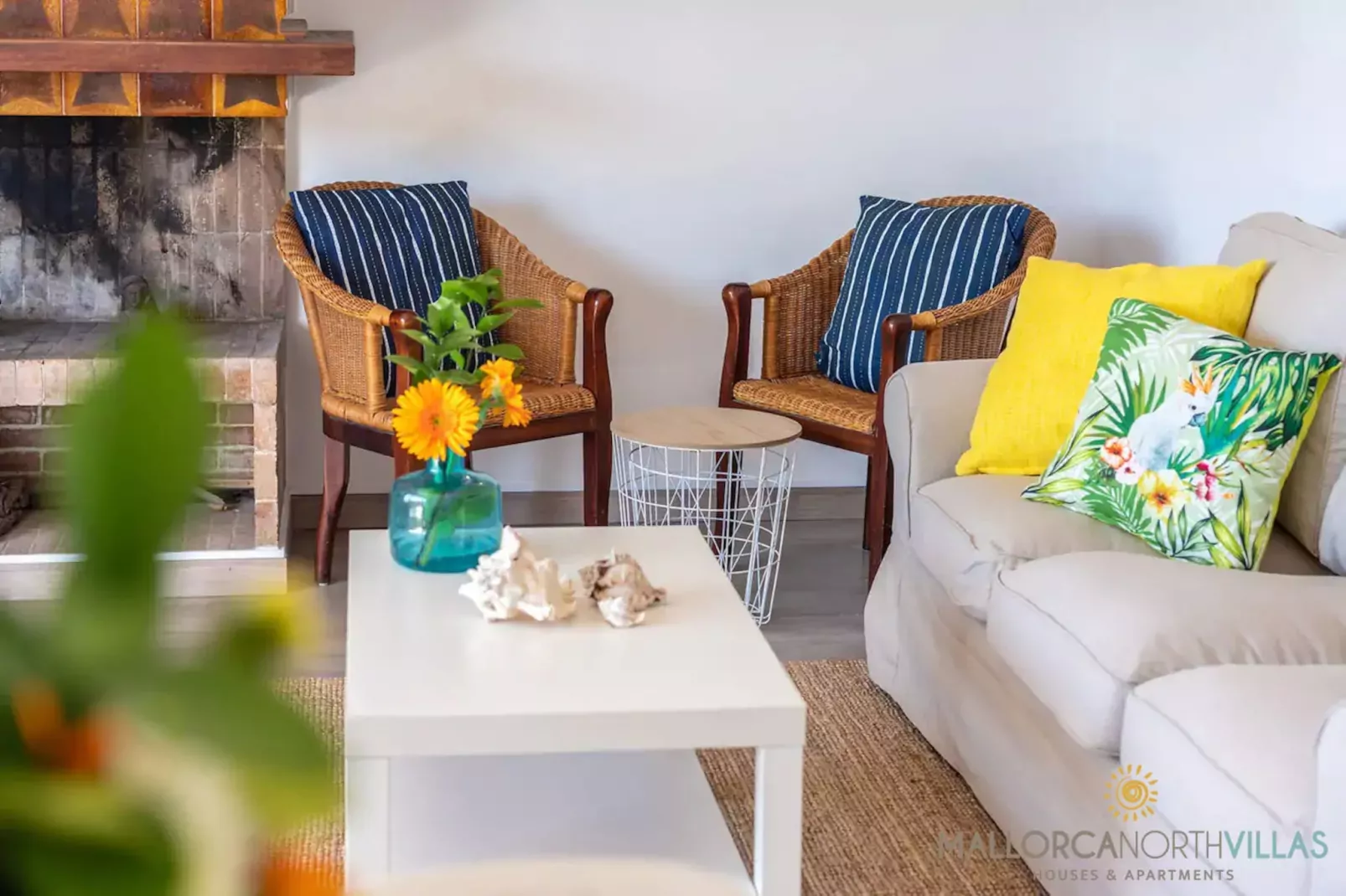 Apartamento Voramar II: Primera Línea en Pine Walk-Woonkamer