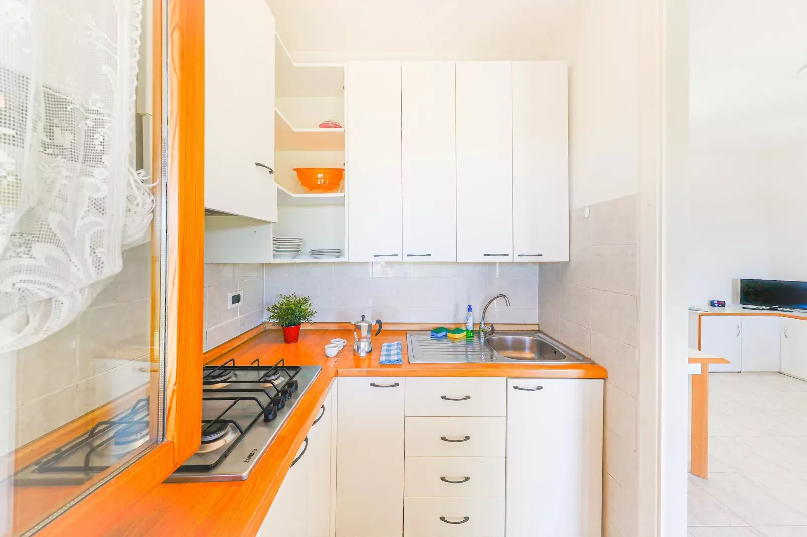 Villaggio Colombo 3-ROOMS APARTMENT 6 PAX - VT6-Keuken