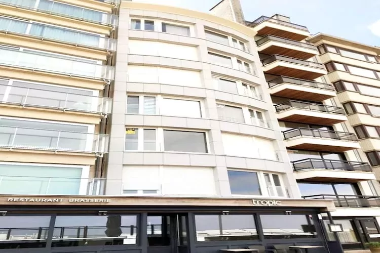 RESIDENTIE UILENSPIEGEL 0601-Buitenkant zomer