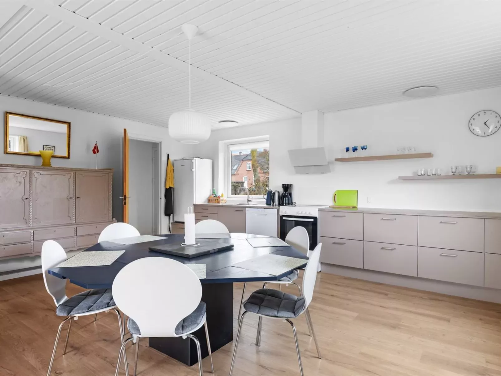 "Gise" - 2.8km from the sea-Buiten