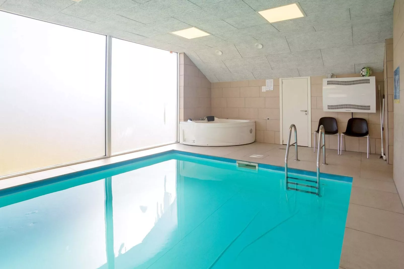 24 persoons vakantie huis in Snedsted-Zwembad