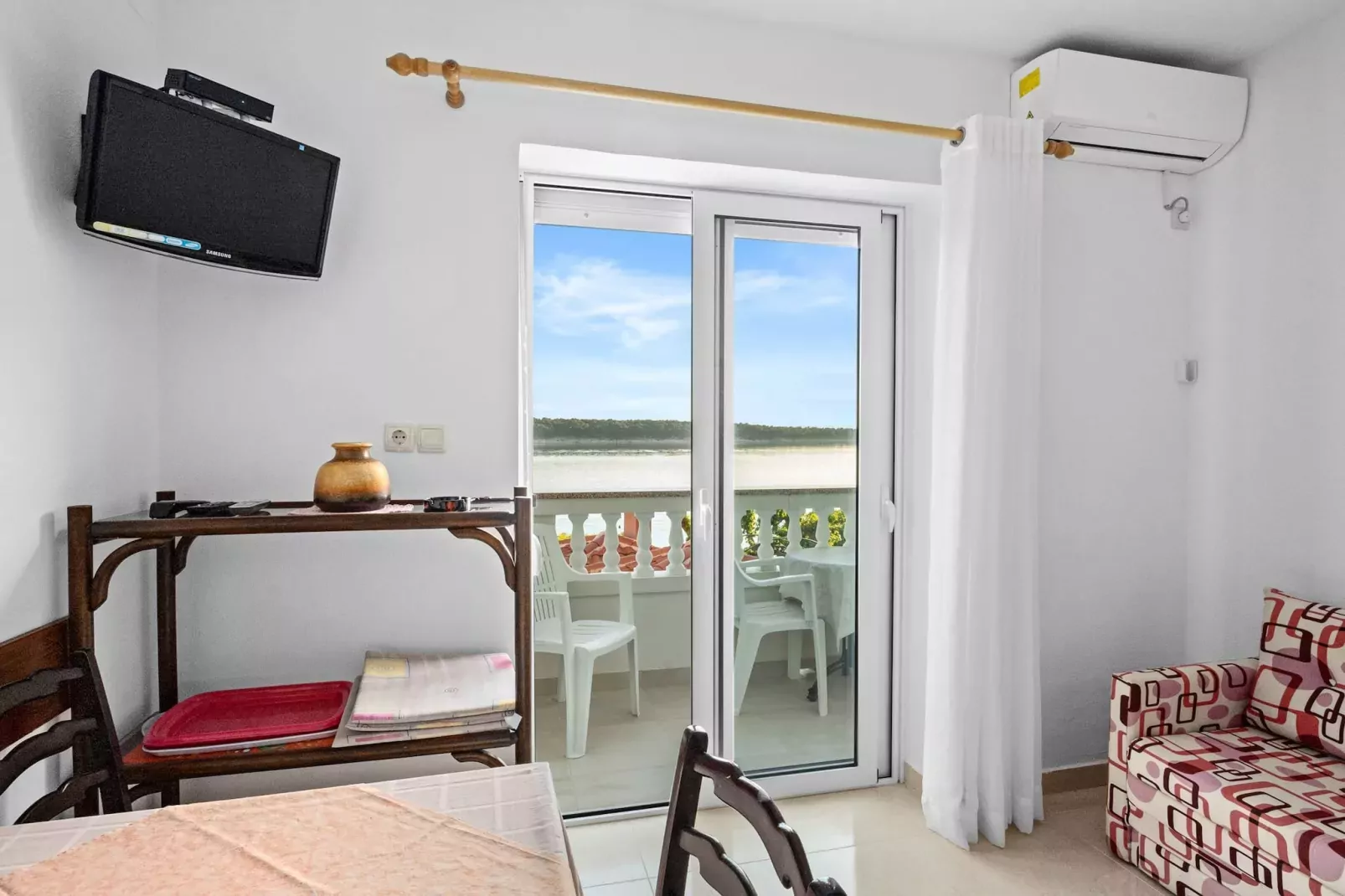 Apartments Jurica - Apt Petra with Sea View