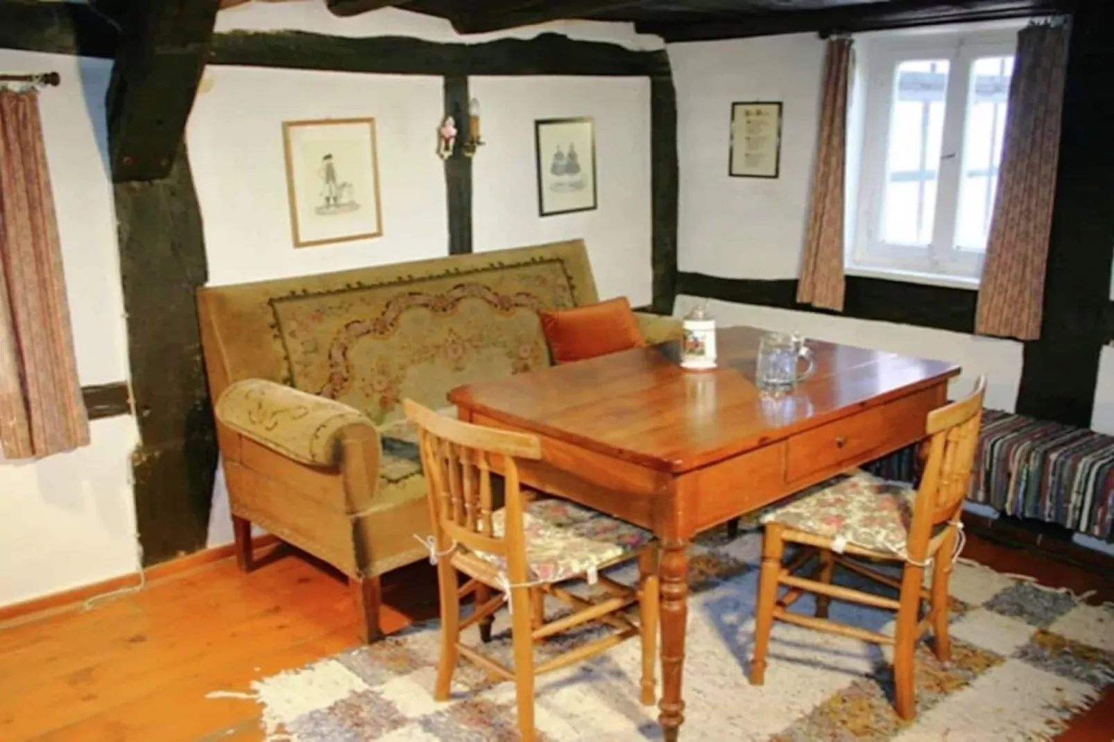 151576-Eetkamer
