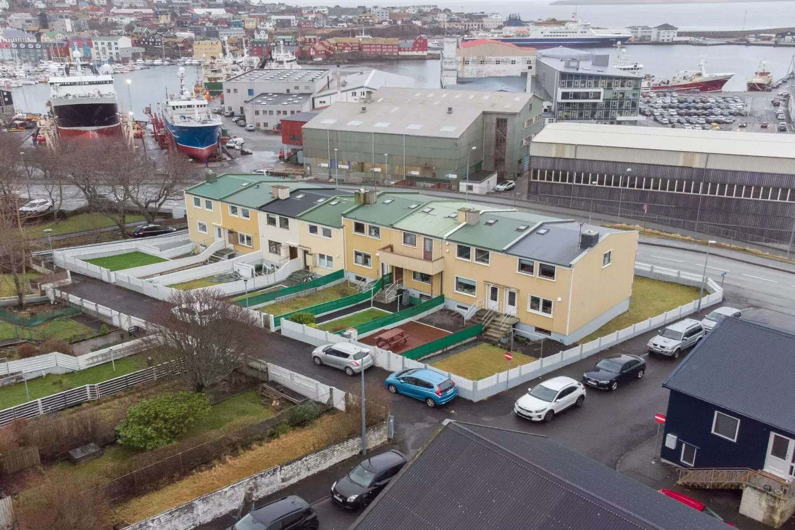 Centraal 2BR in Torshavn -- By Traum Ferienwohnungen-Buitenlucht