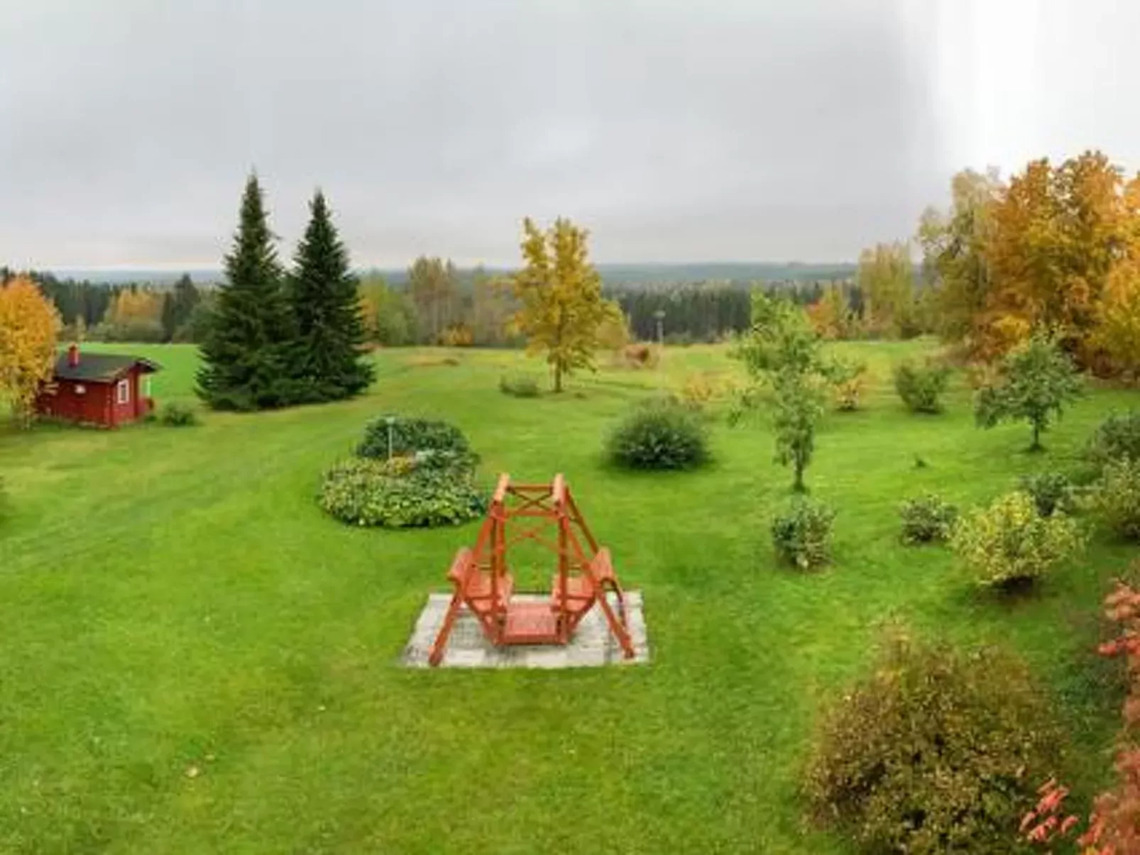 Vaaran loma-asunto-Buiten