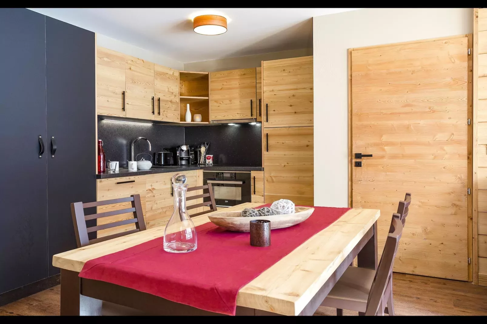 TIGNES_S4-Eetkamer