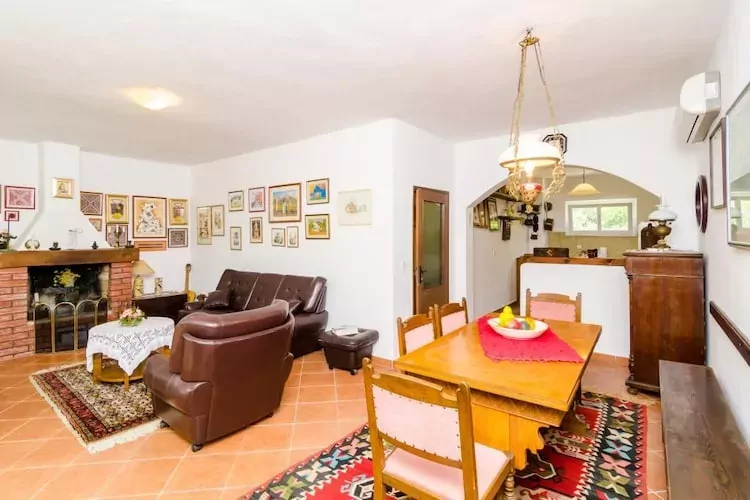 Holiday Home Field of Olives - Two Bedroom Holiday Home with Terrace-Woonkamer