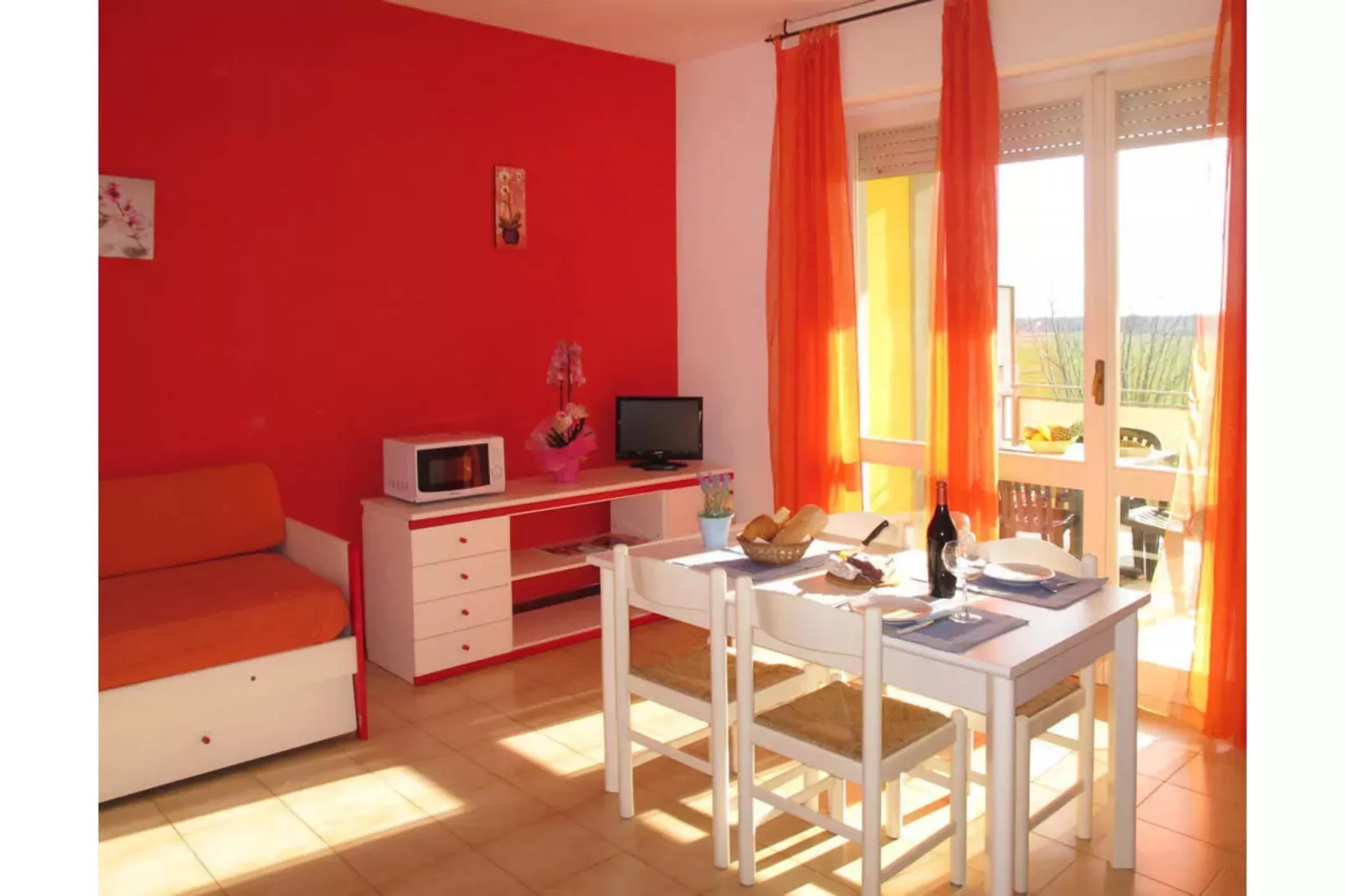 Residenza Alberghiera Italia in Luni - Trilocale R6/C6-Woonkamer
