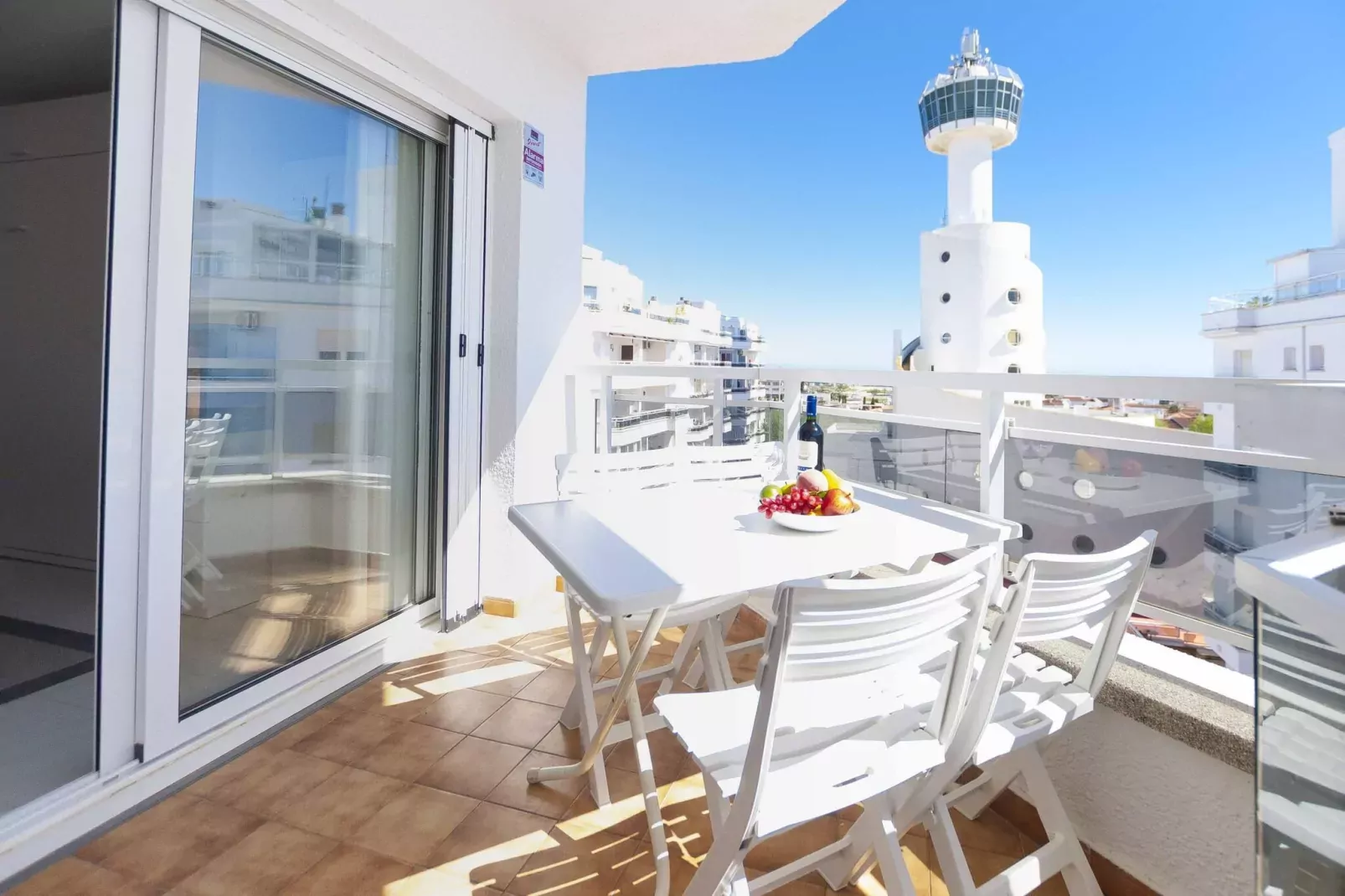 1222 CLUB NAUTIC vista canal-Terrasbalkon
