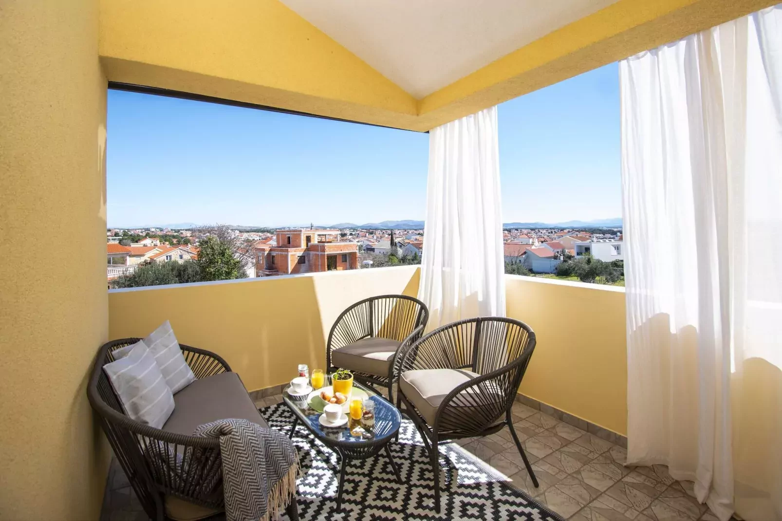 Garden Boutique Apartments - Diora