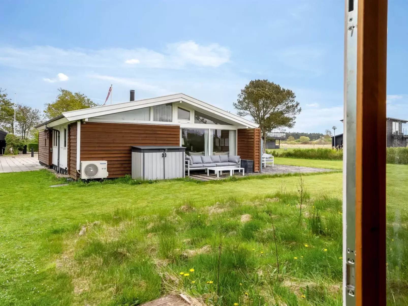 "Karin" - 300m from the sea-Buiten