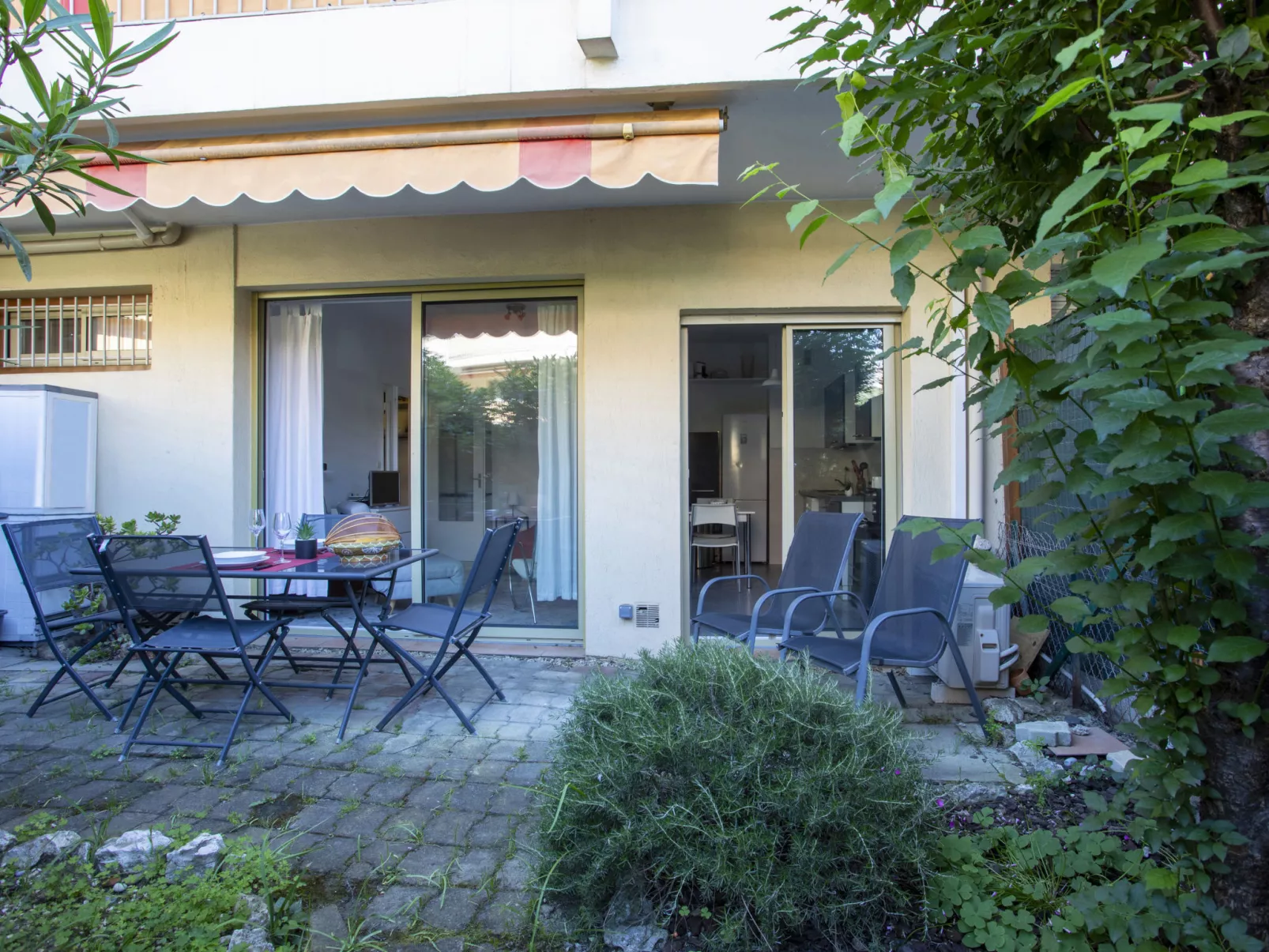 Riva Bella-Buiten