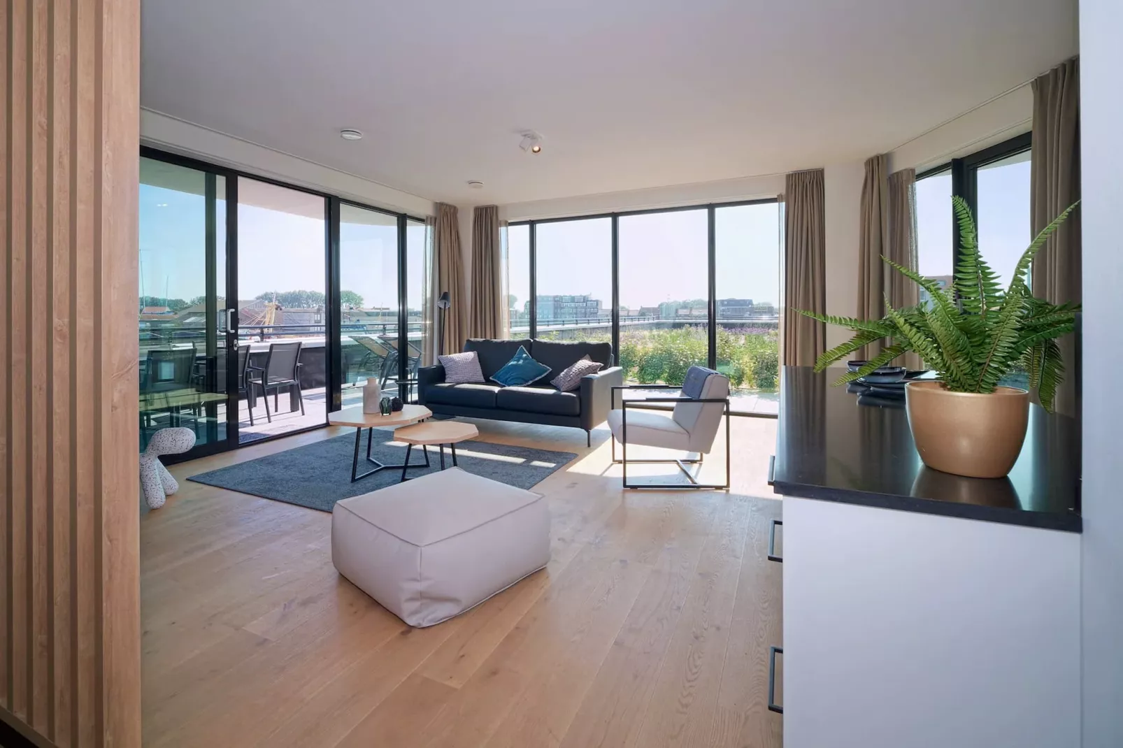 Breskens Apartments & Penthouses 15-Buitenkant zomer