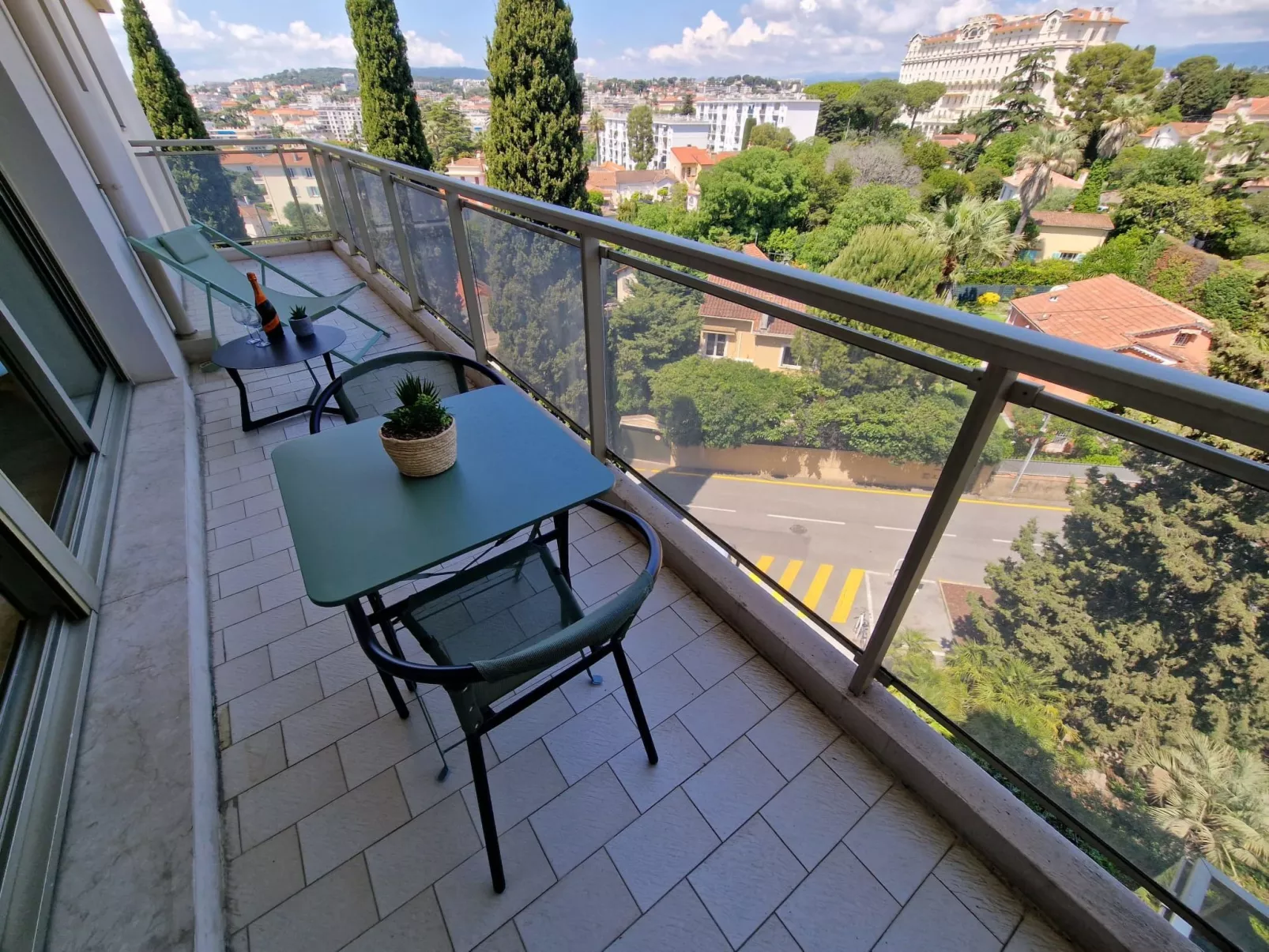 Le Floriana-Buiten