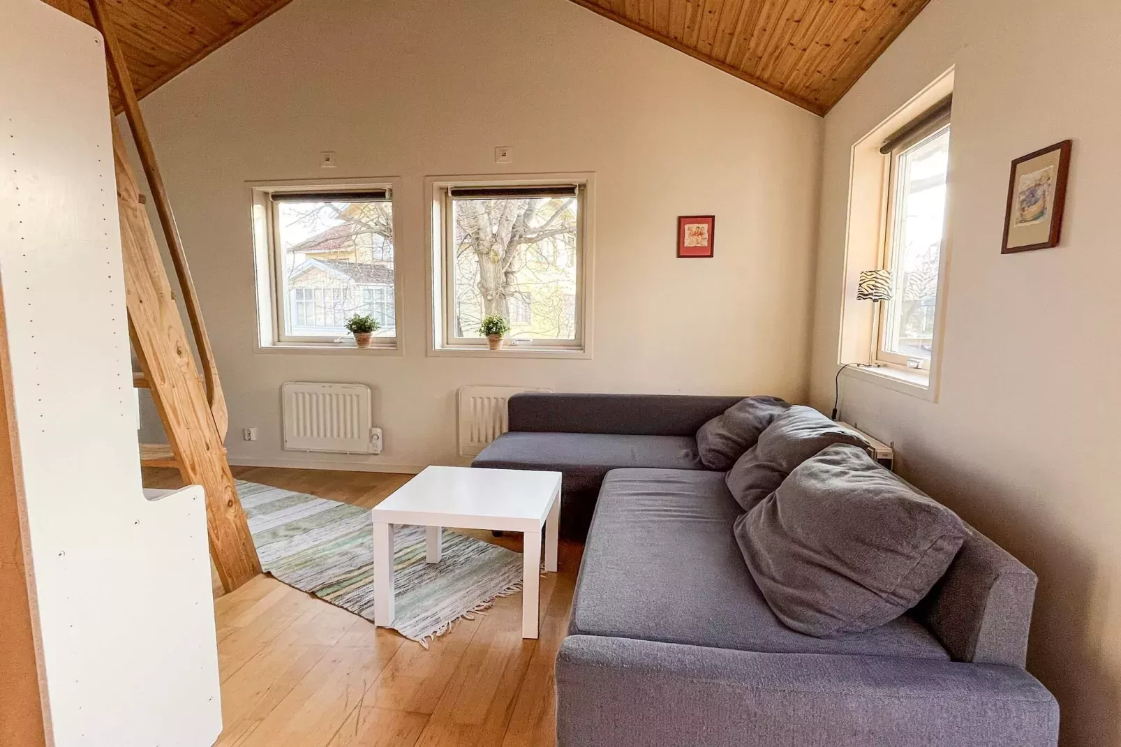 Rustig eilandtoevluchtsoord in Foto-By Traum-Binnen