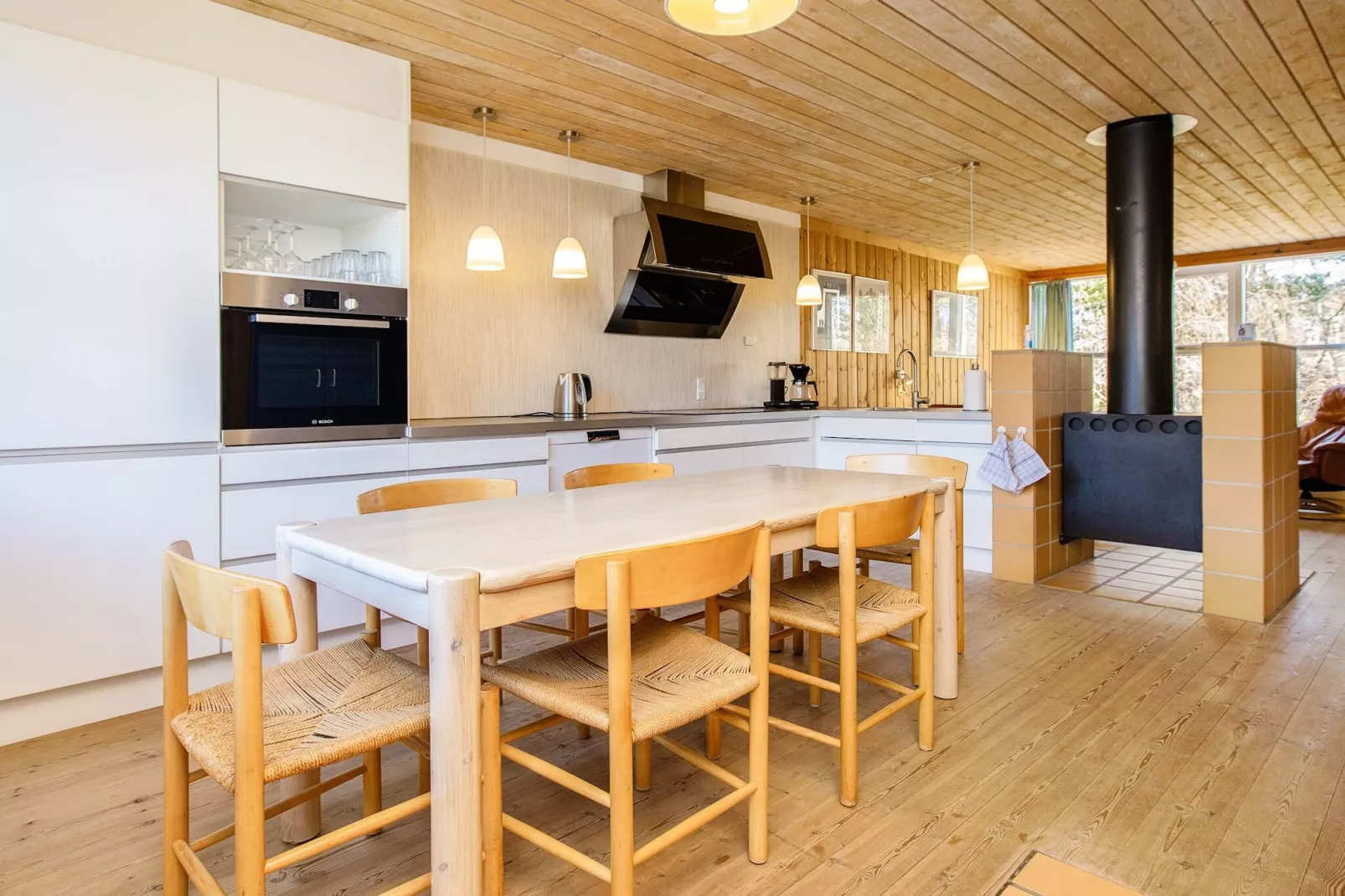 3 room,close to the sea/dike,renovate-Binnen