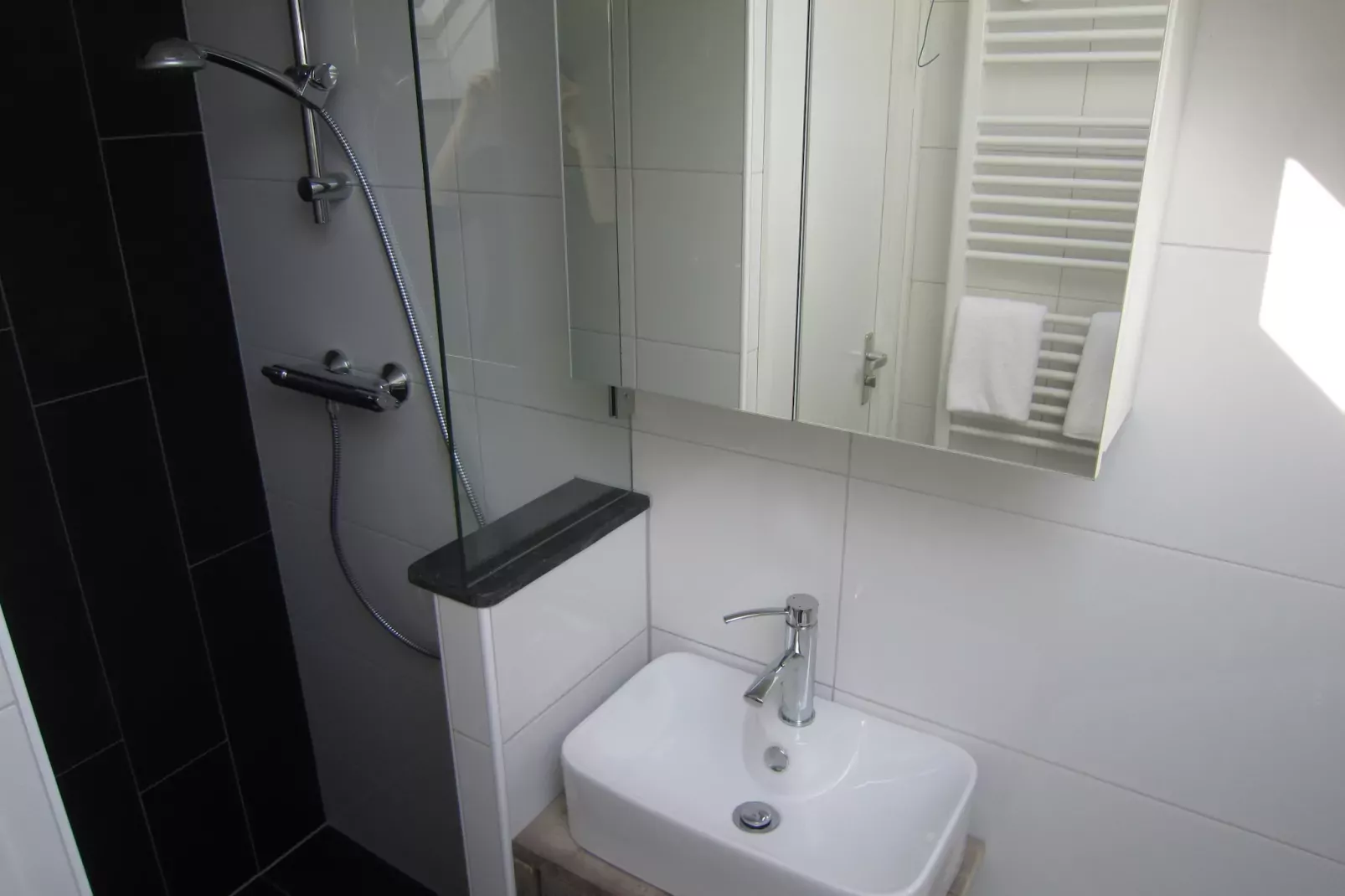 Nr 48-Badkamer