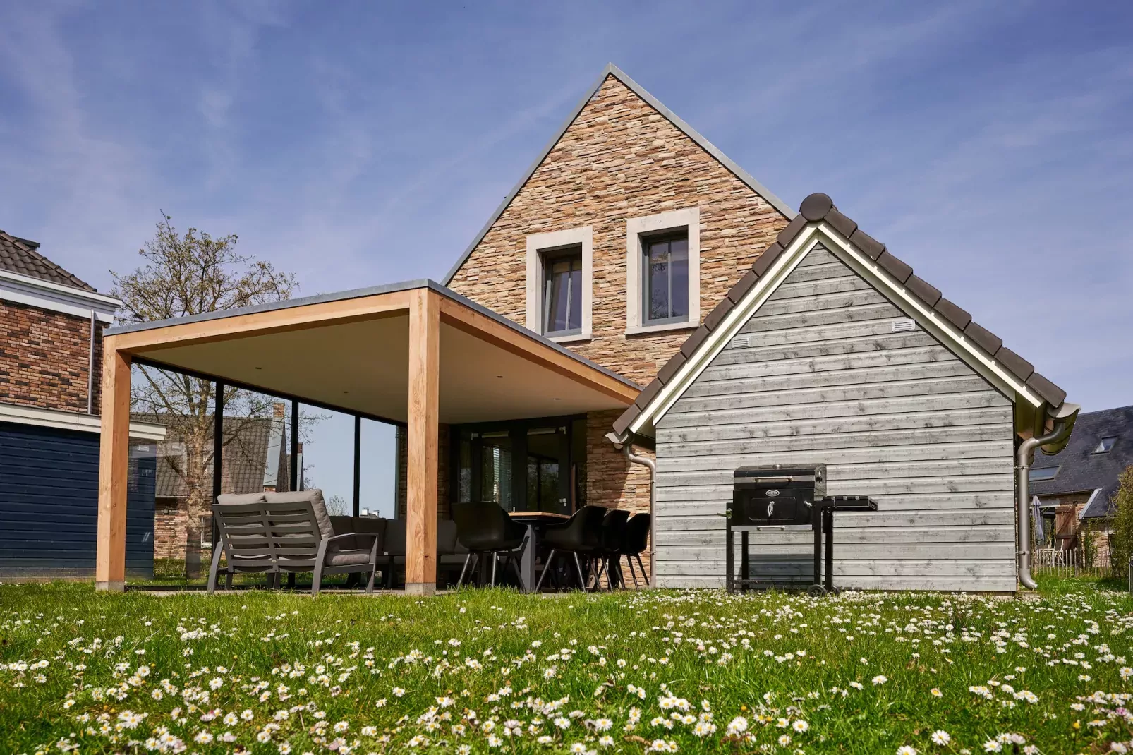 Resort Maastricht 41-Buitenkant zomer