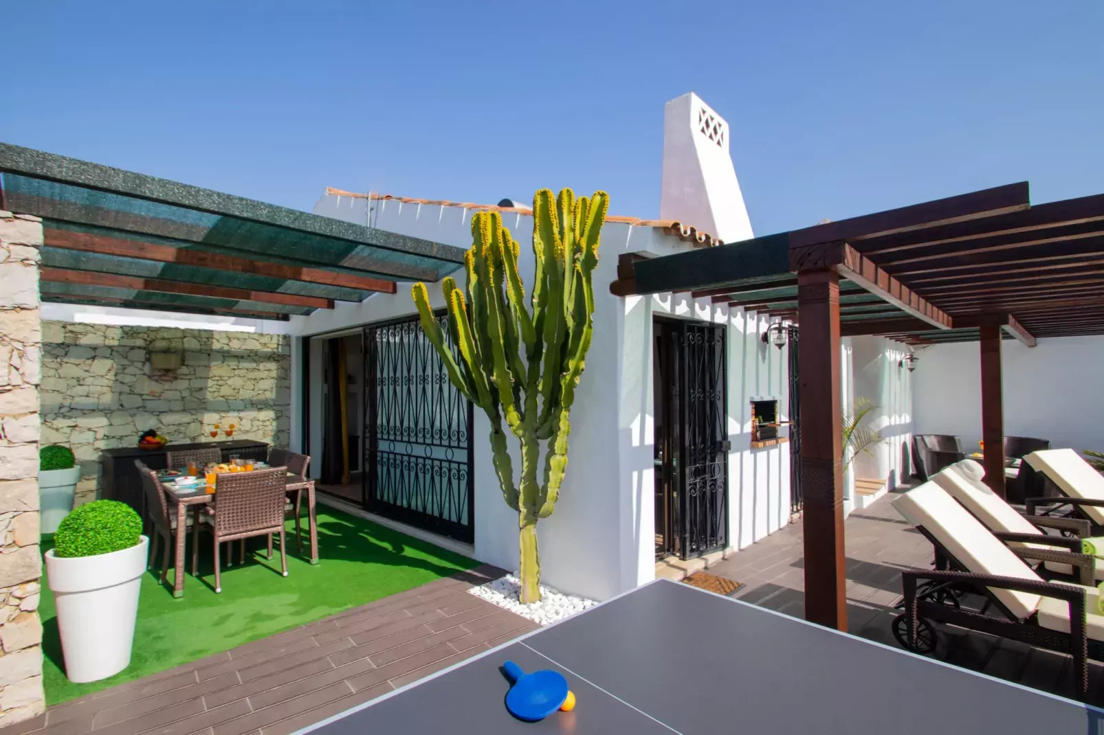 Villa Krabi-Buitenkant zomer