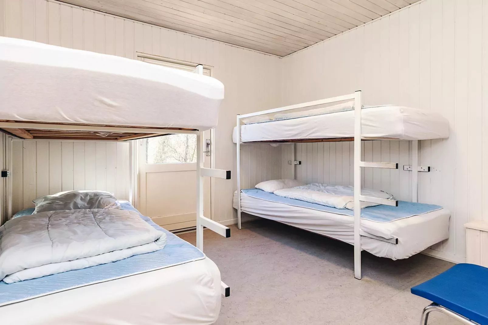 Delt værelse til 6 personer