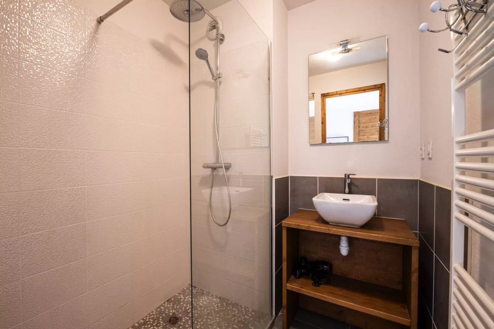 NIVEOLES B N°01 - 3P6-Badkamer
