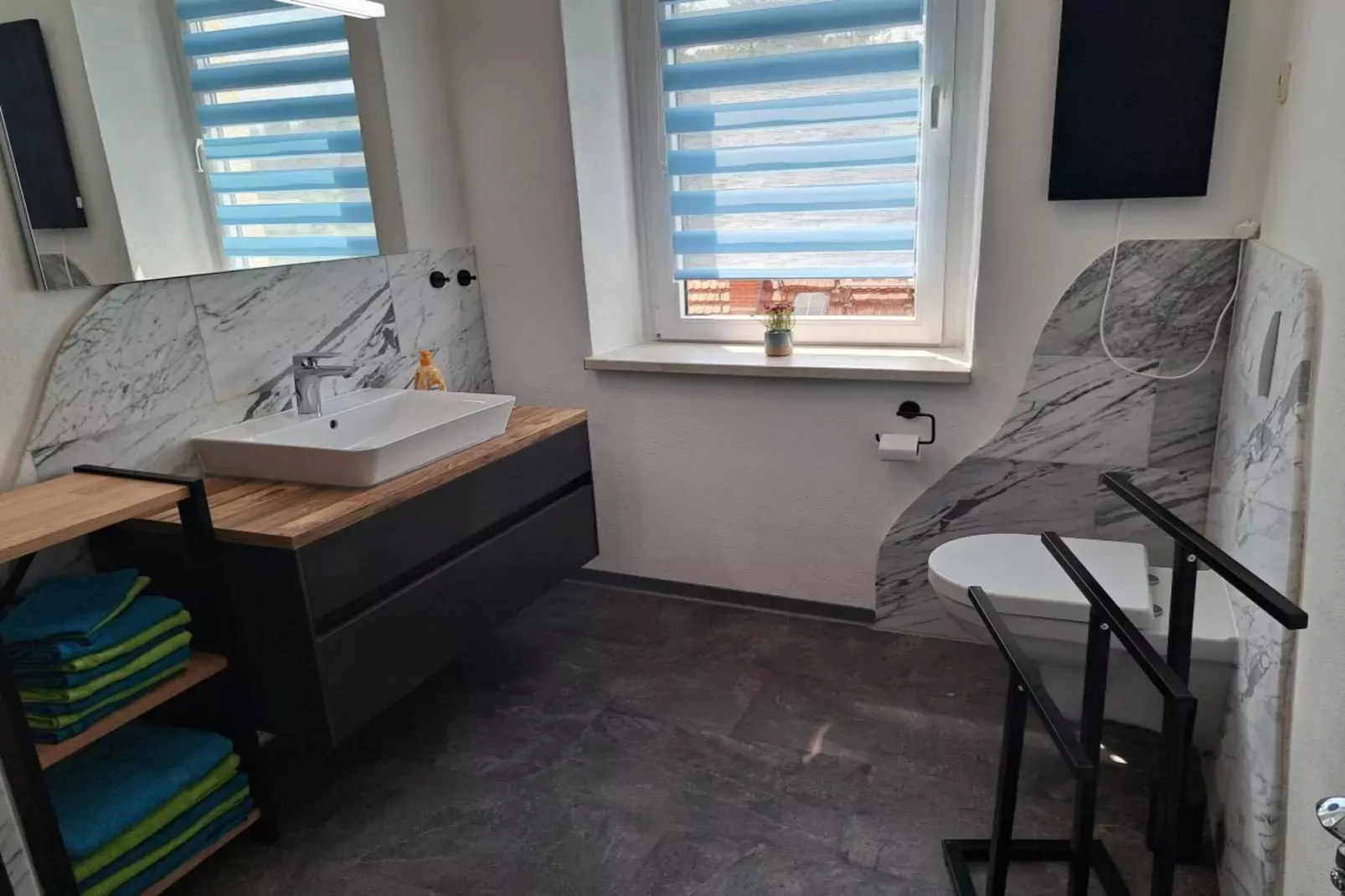 504676-Badkamer
