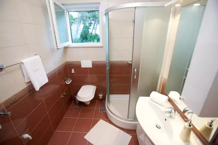 Apartments Villa Grlica - Comfort One Bedroom Apartment With Terrace and Garden View (A3)-Badkamer