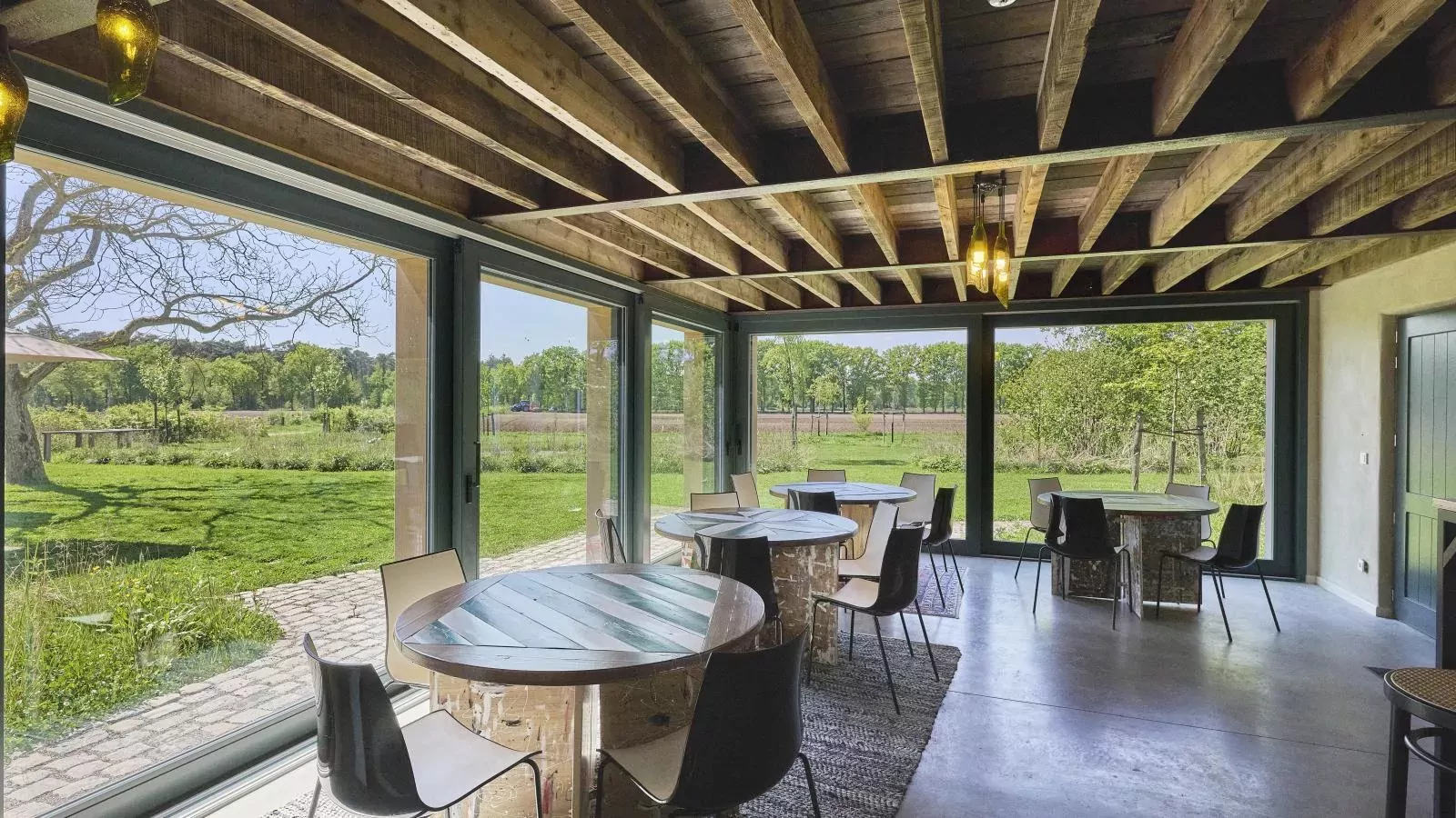 Villa Lactea-Eetkamer