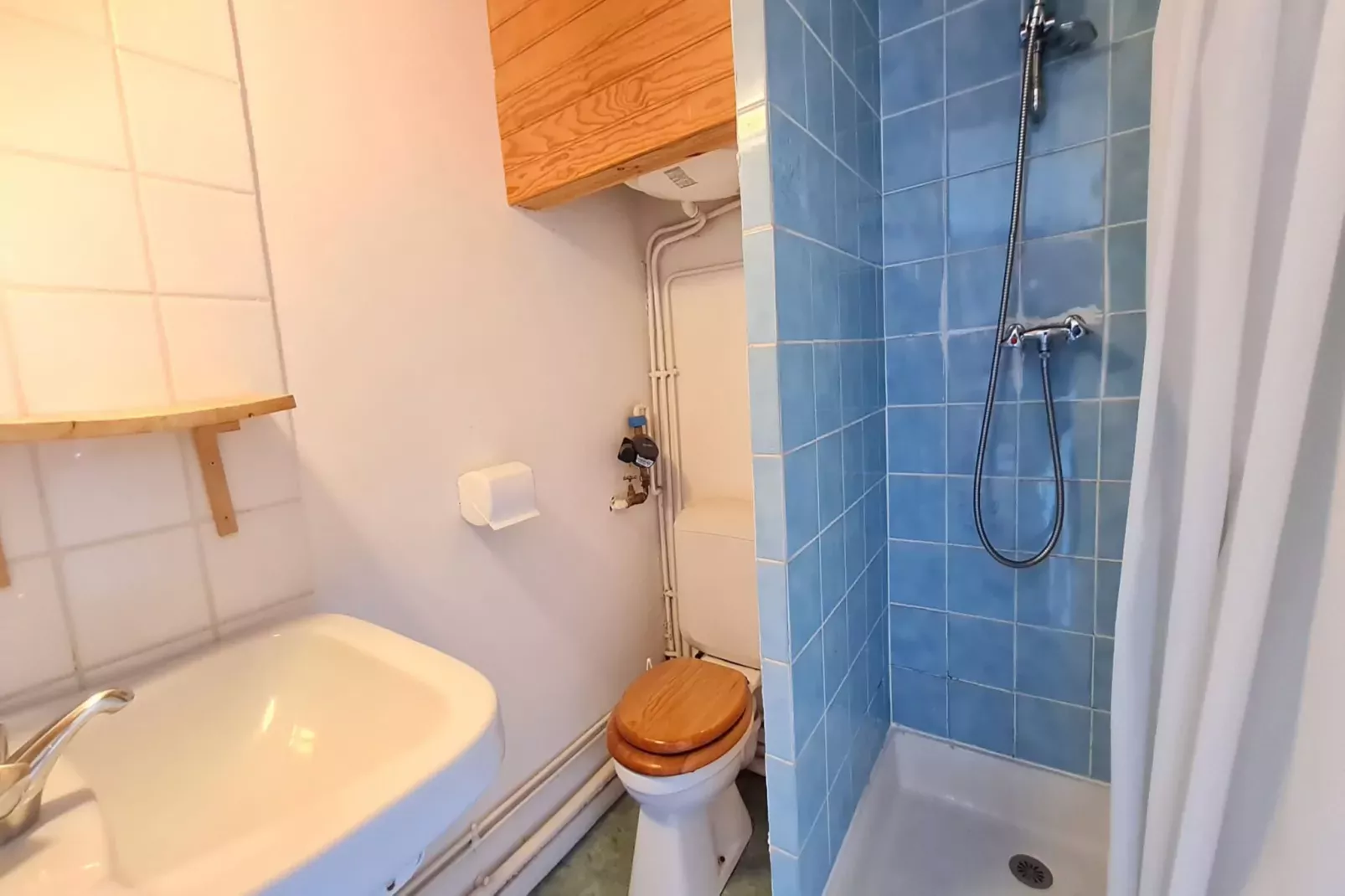 3300 N°42 - ST2-Badkamer
