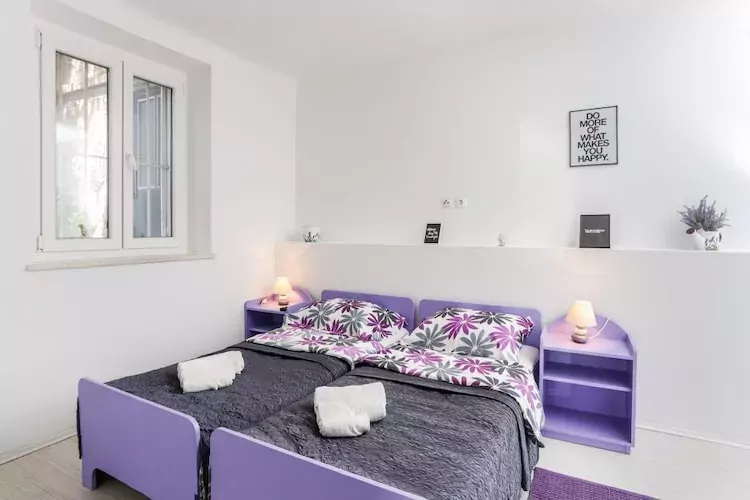 Apartment Saulan - One-Bedroom Apartment-Slaapkamer