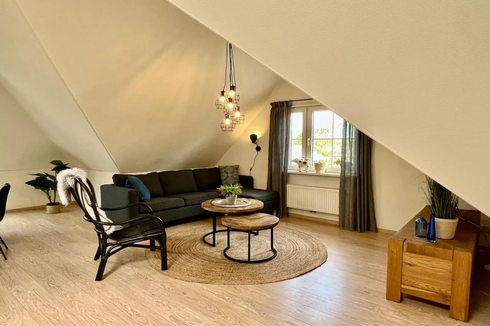 Anzelhoef apartment West-Woonkamer