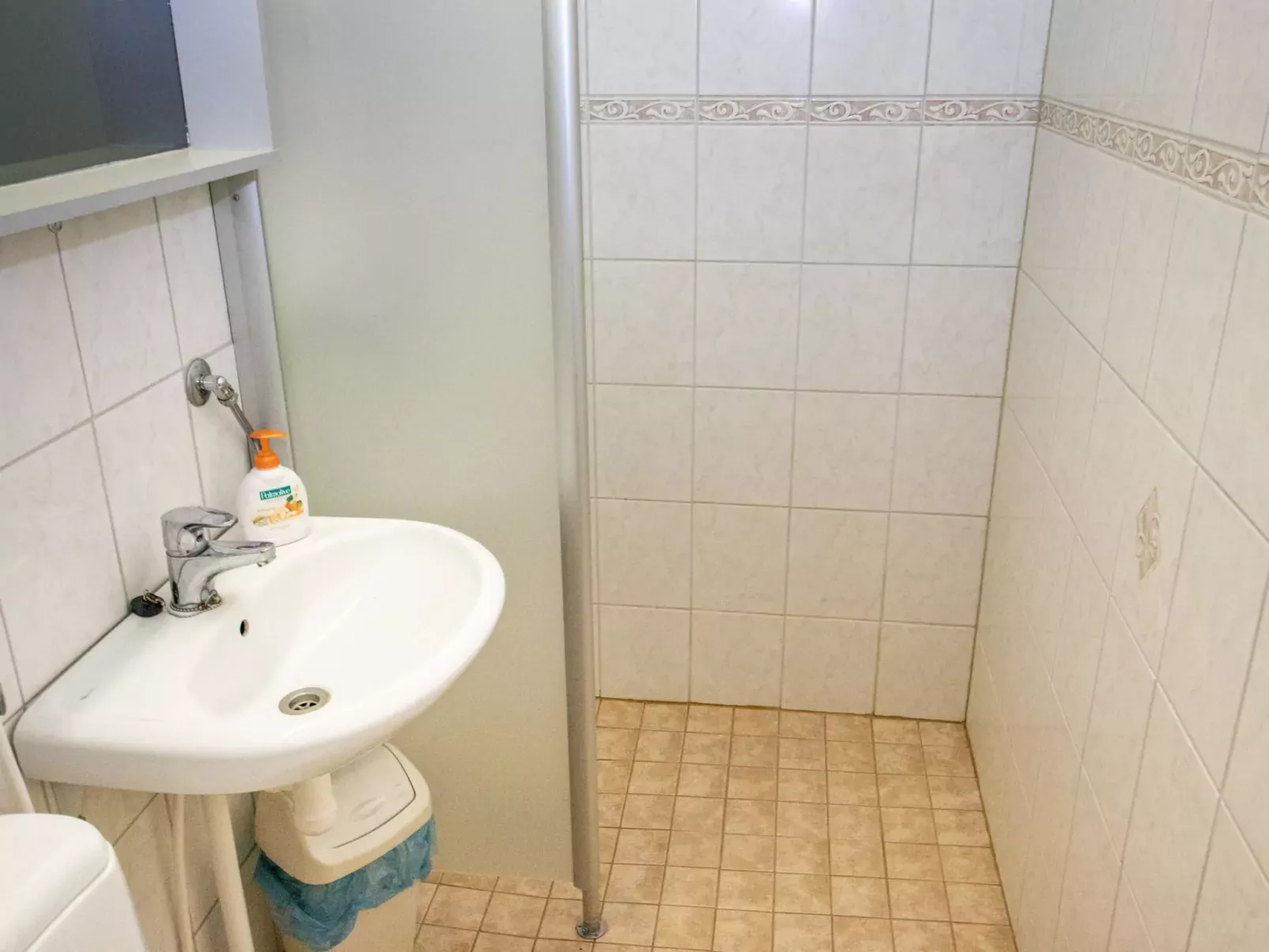 Kylpylä-hotelli, room 145-Binnen