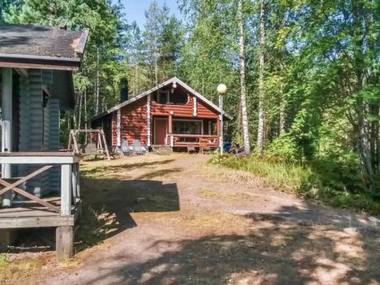 Pastin mökki-Buiten