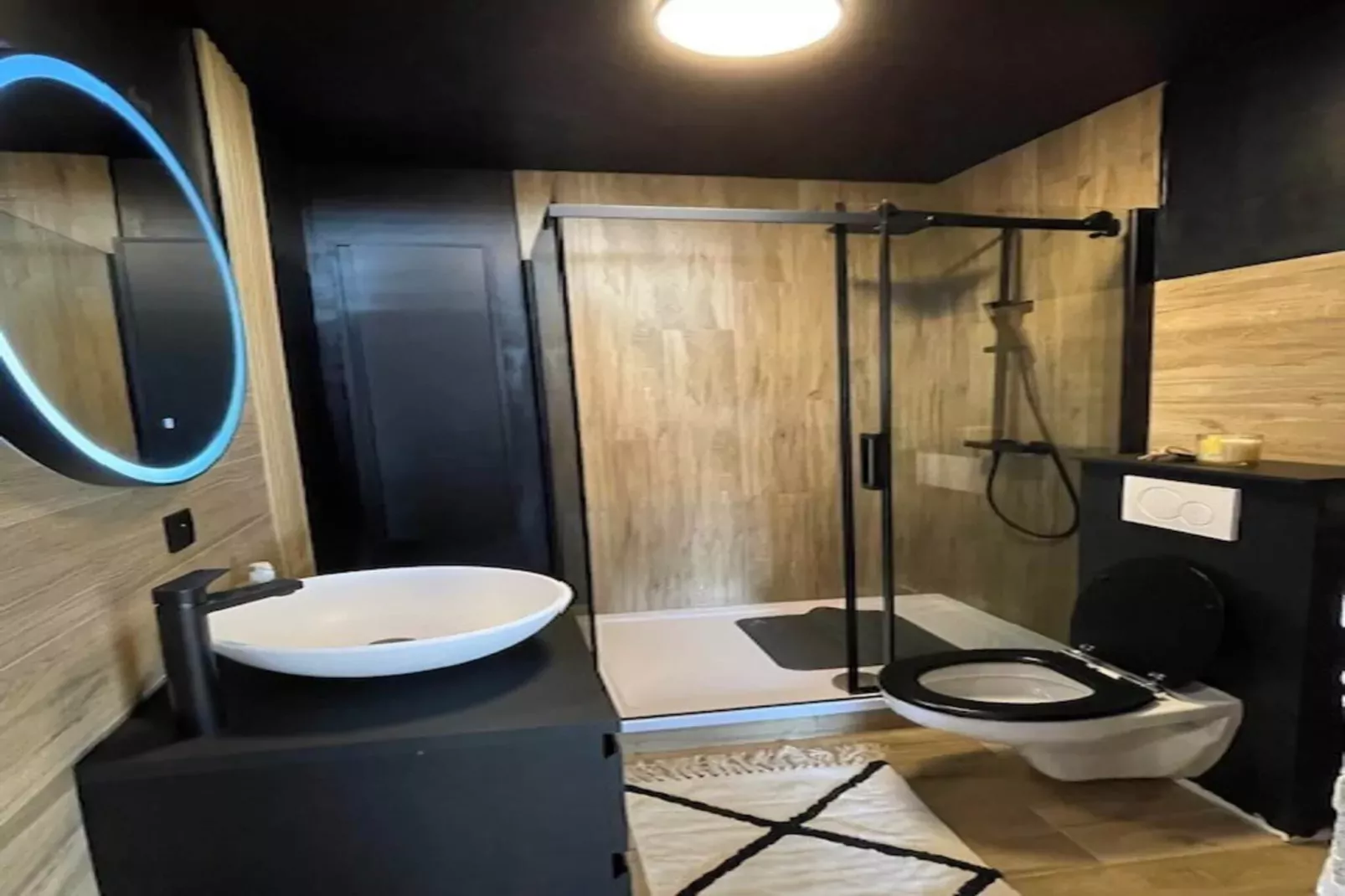 Le MARINY-Badkamer