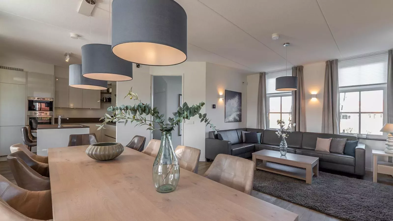 Huis nummer 37-Eetkamer