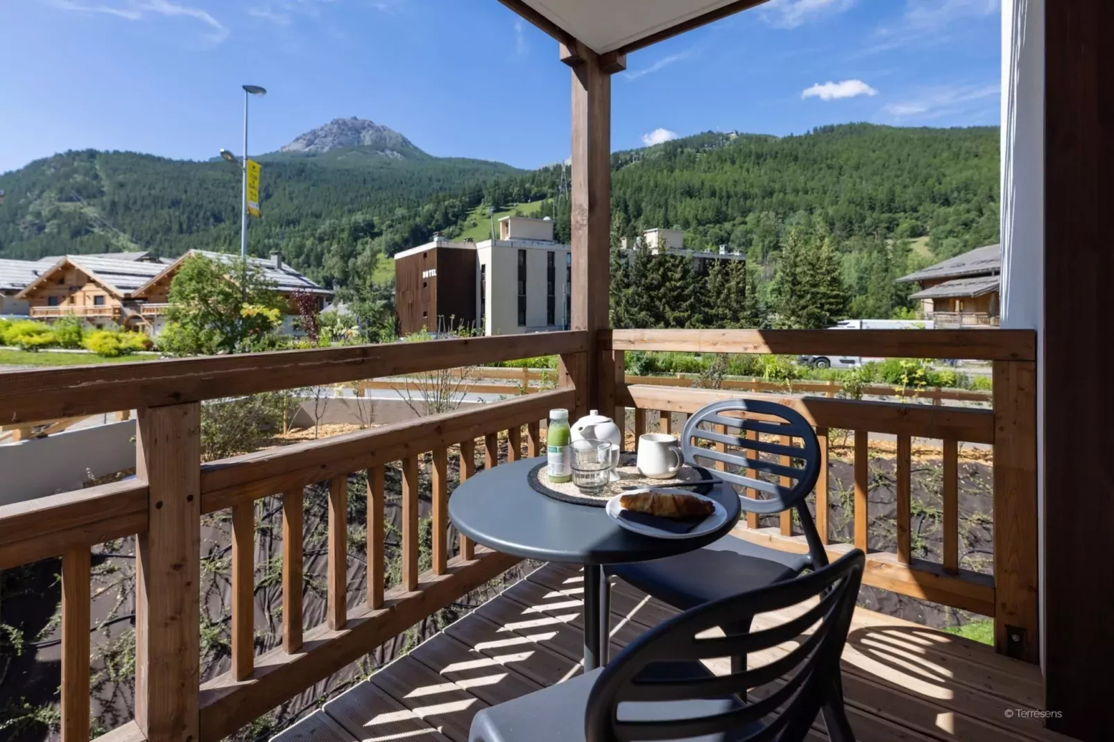 SERRE CHEVALIER Le Cristal Lodge-A36P-Terrasbalkon