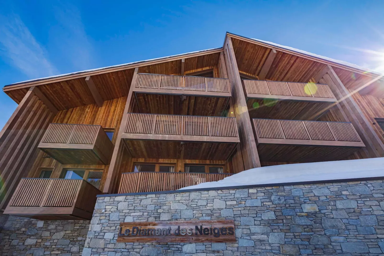 Le Diamant des Neiges-A49P-Buitenkant zomer