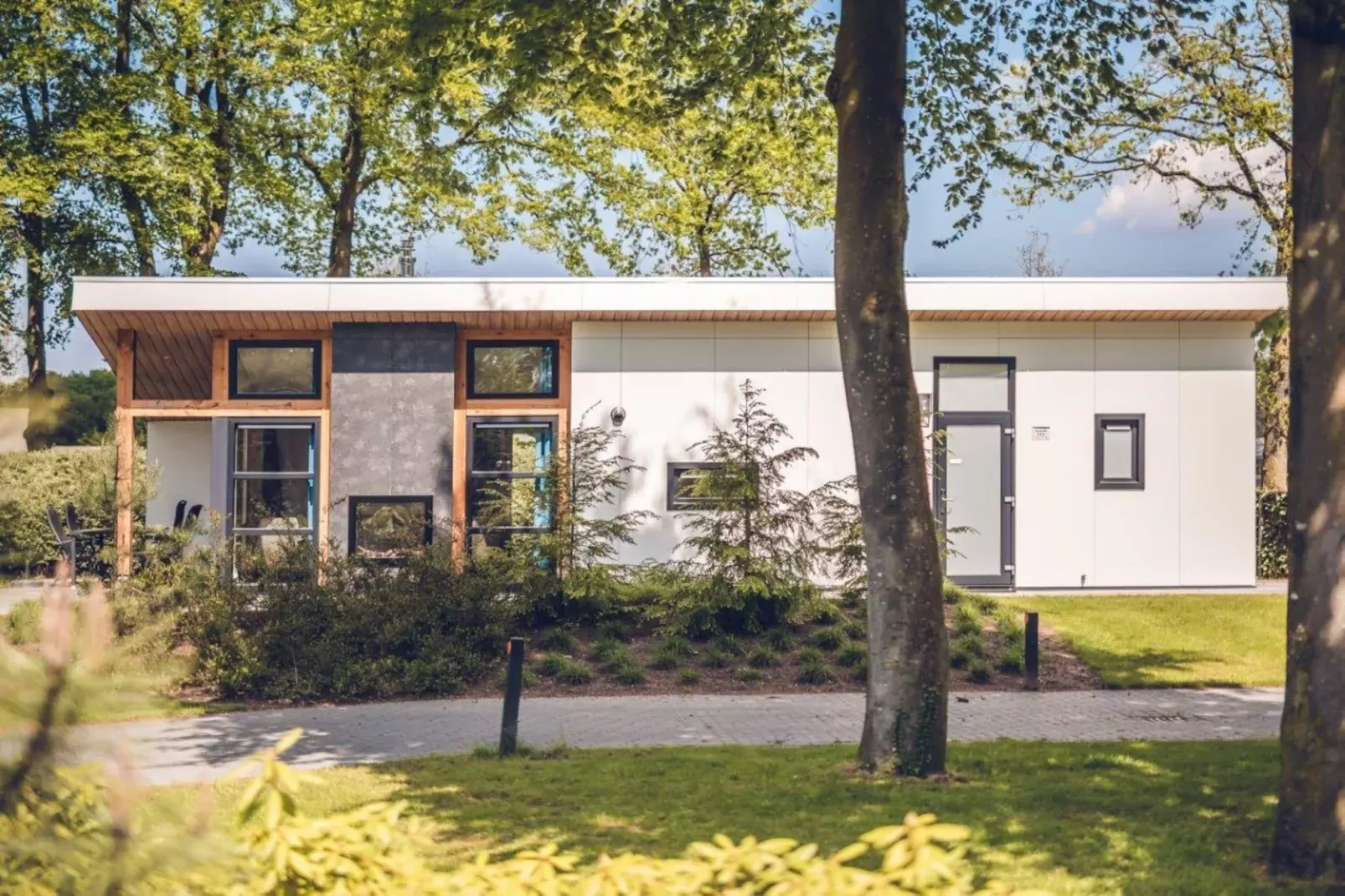 Voordevilla | 2 - 4 persons-Buitenkant zomer